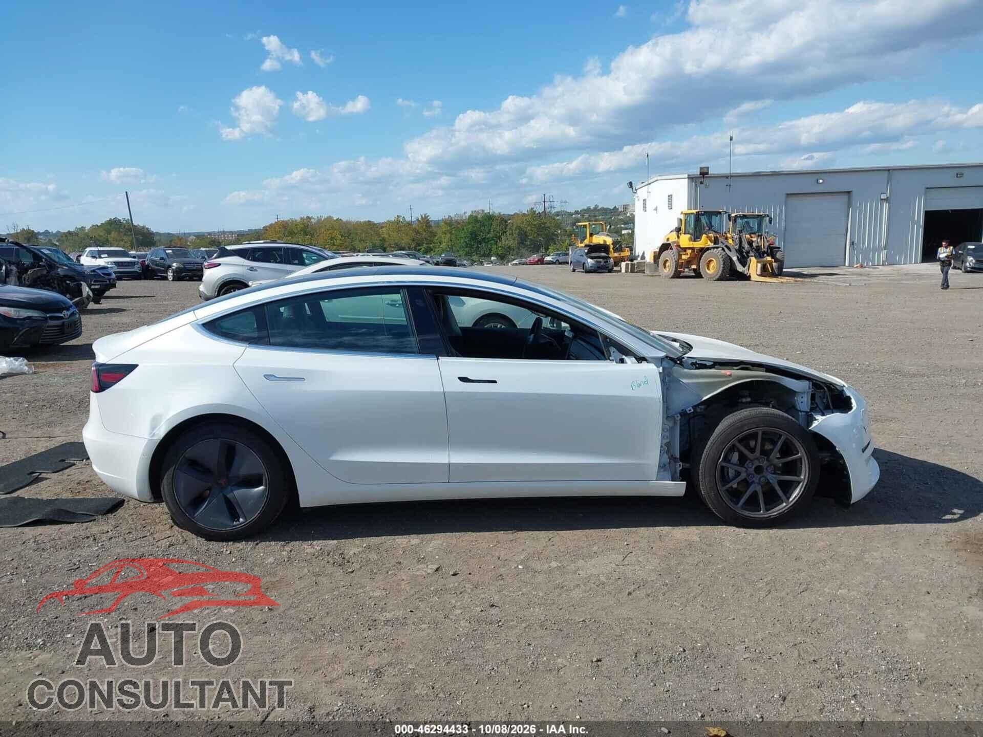 TESLA MODEL 3 2020 - 5YJ3E1EA5LF660143