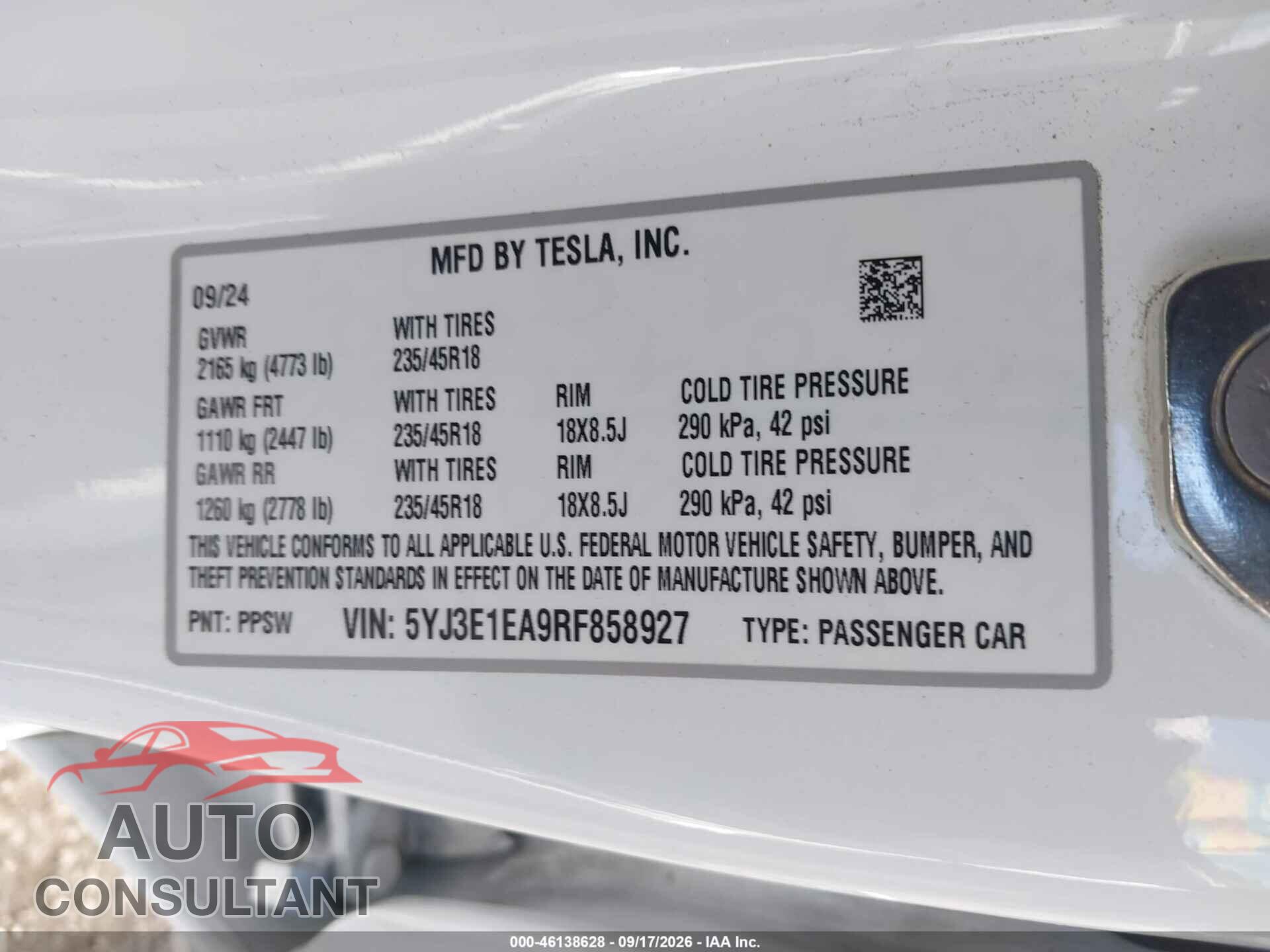 TESLA MODEL 3 2024 - 5YJ3E1EA9RF858927
