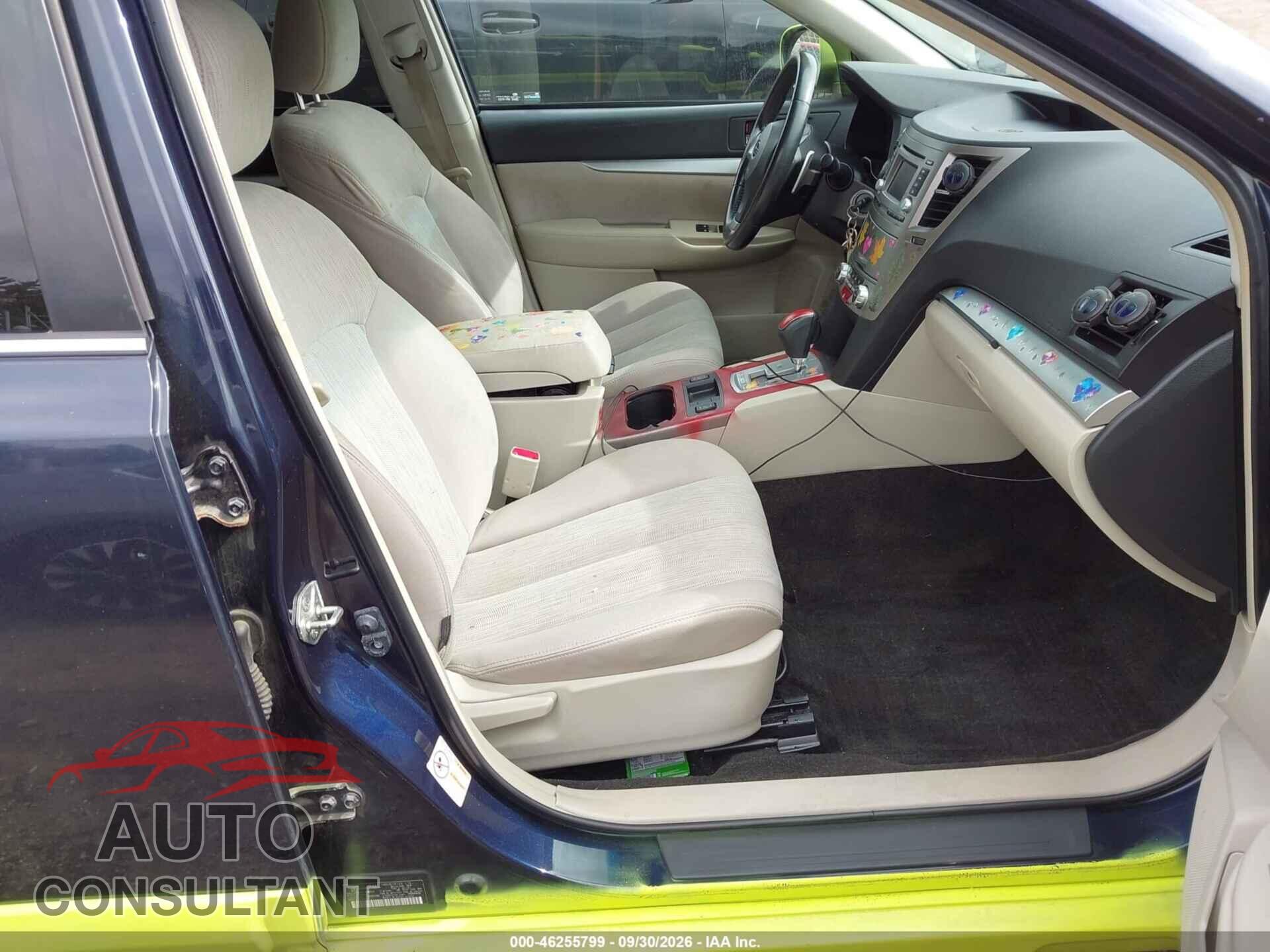SUBARU OUTBACK 2014 - 4S4BRBDC2E3232700
