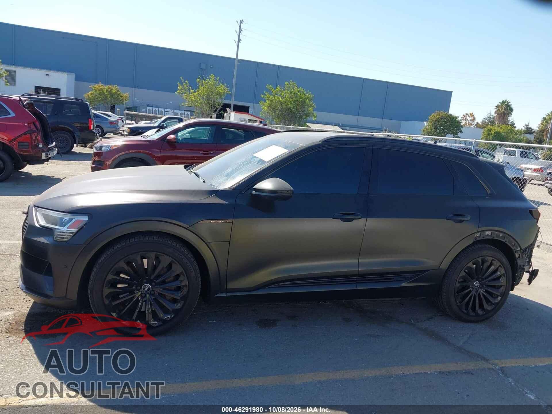 AUDI E-TRON 2019 - WA1VAAGE8KB018533