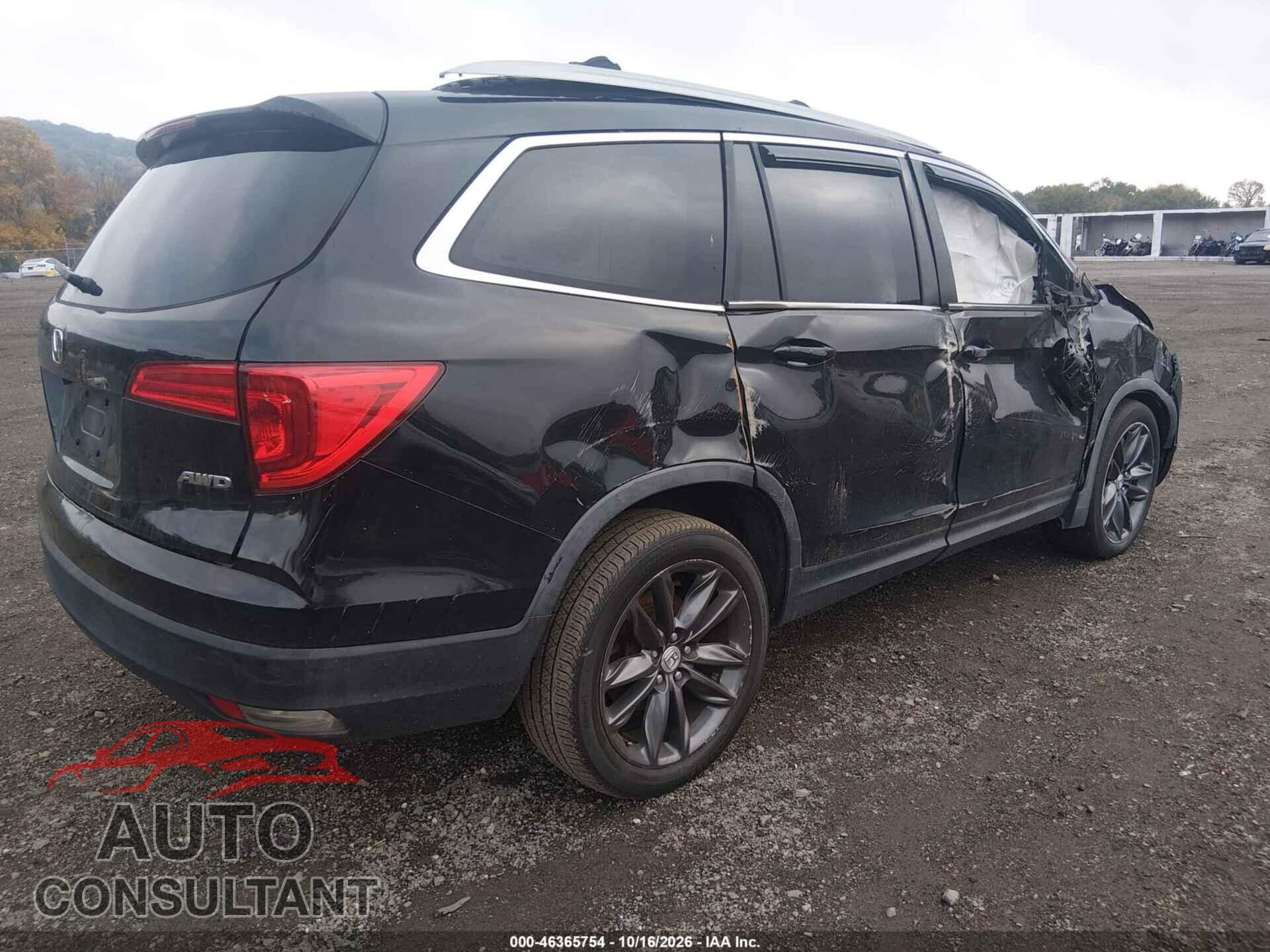 HONDA PILOT 2017 - 5FNYF6H74HB019945