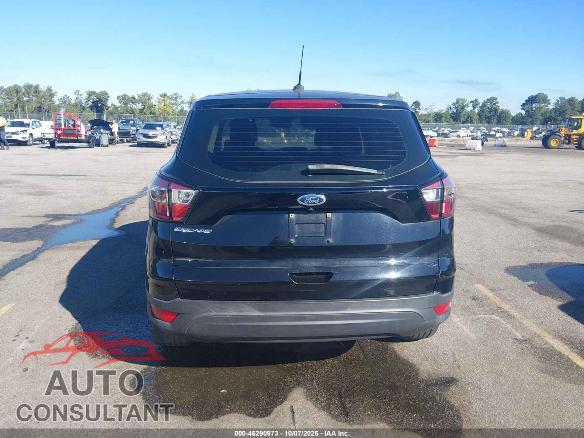 FORD ESCAPE 2017 - 1FMCU0F77HUB84763