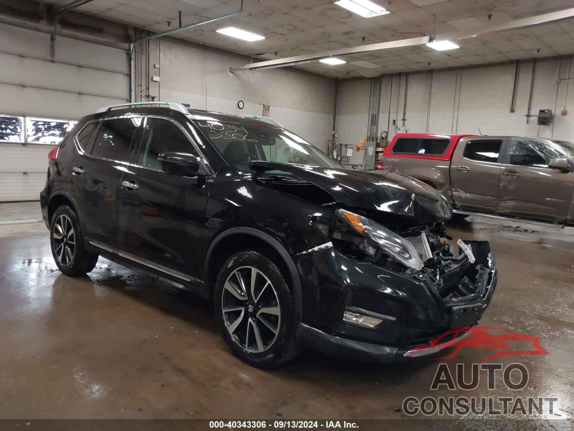 NISSAN ROGUE 2017 - 5N1AT2MV8HC804629