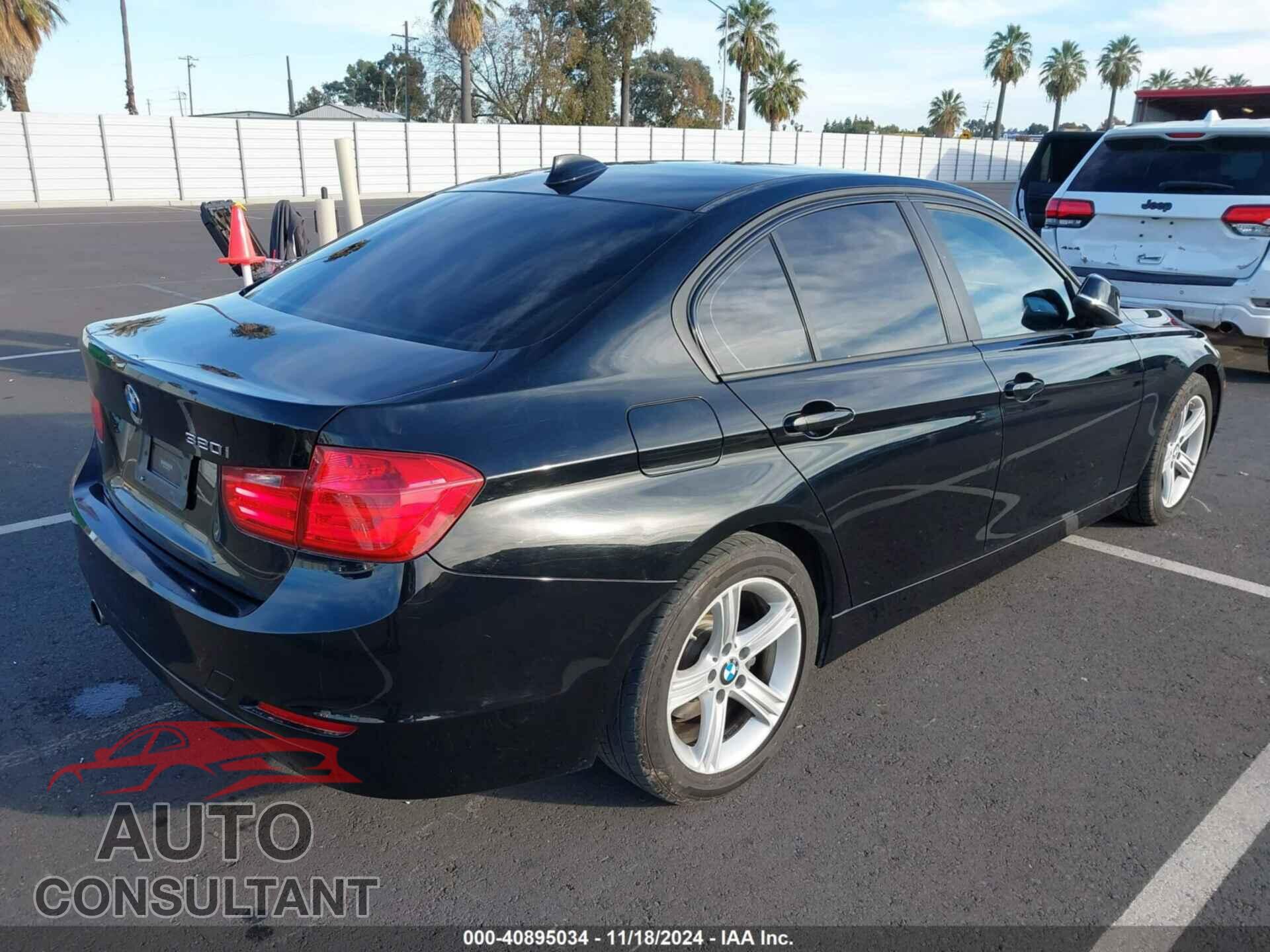 BMW 320I 2015 - WBA3B1C59F5A05830