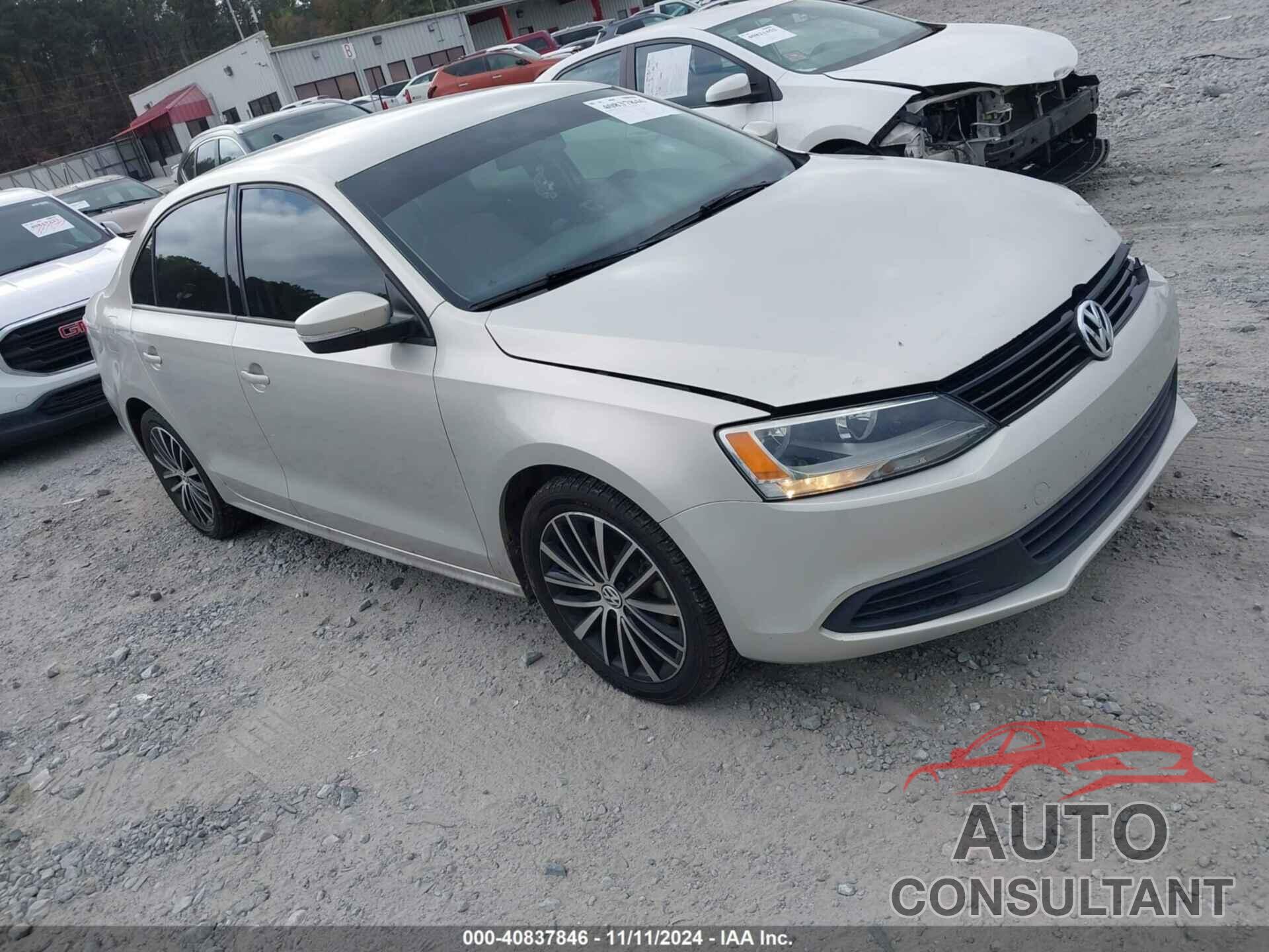 VOLKSWAGEN JETTA 2011 - 3VWDX7AJ4BM368160