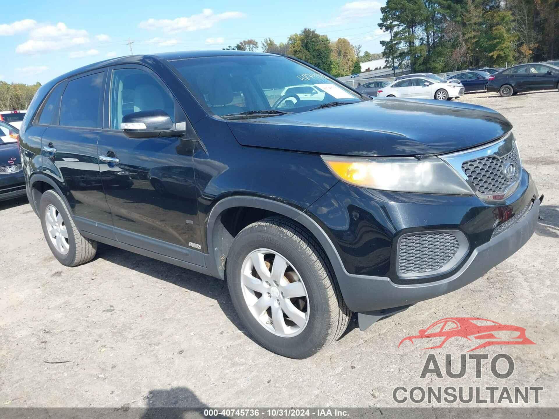 KIA SORENTO 2011 - 5XYKTCA16BG018914