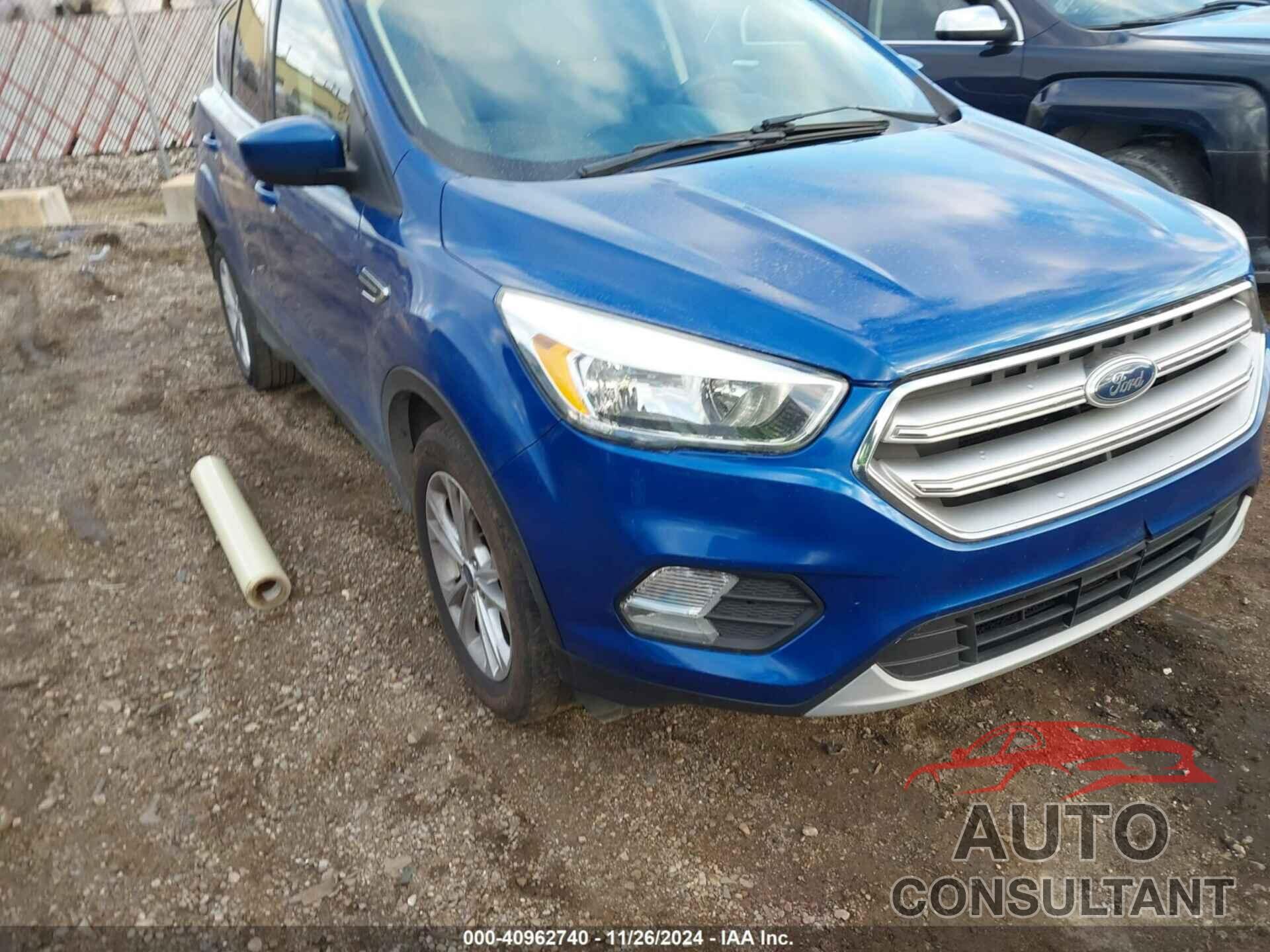 FORD ESCAPE 2017 - 1FMCU0GD6HUA13166
