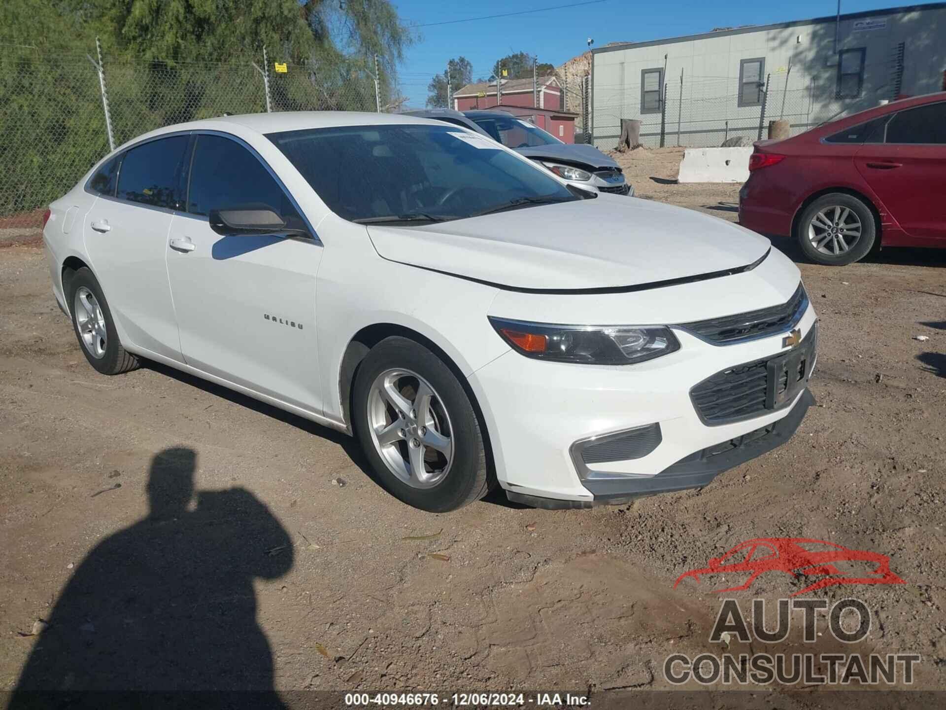 CHEVROLET MALIBU 2018 - 1G1ZC5ST5JF278905