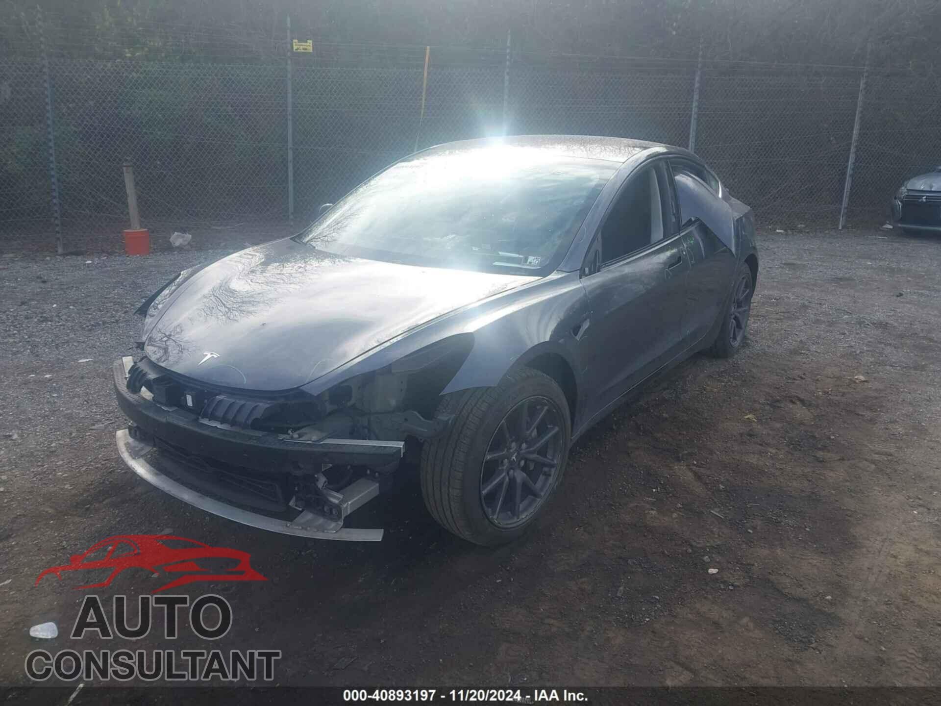 TESLA MODEL 3 2018 - 5YJ3E1EB2JF103695