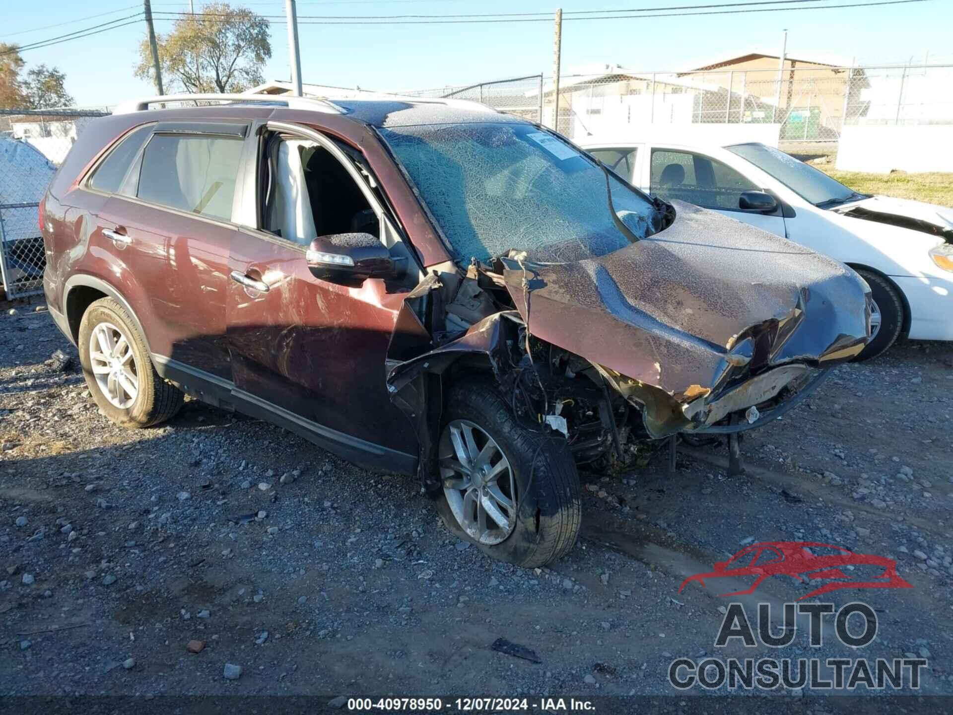 KIA SORENTO 2015 - 5XYKT3A64FG556917
