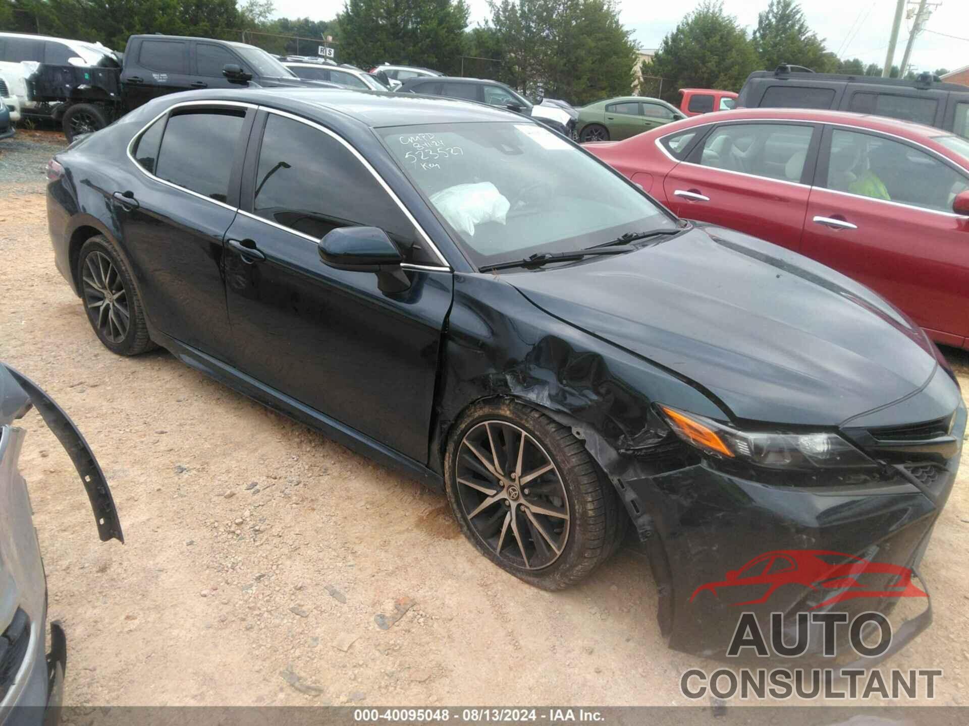 TOYOTA CAMRY 2021 - 4T1G11AK4MU523257