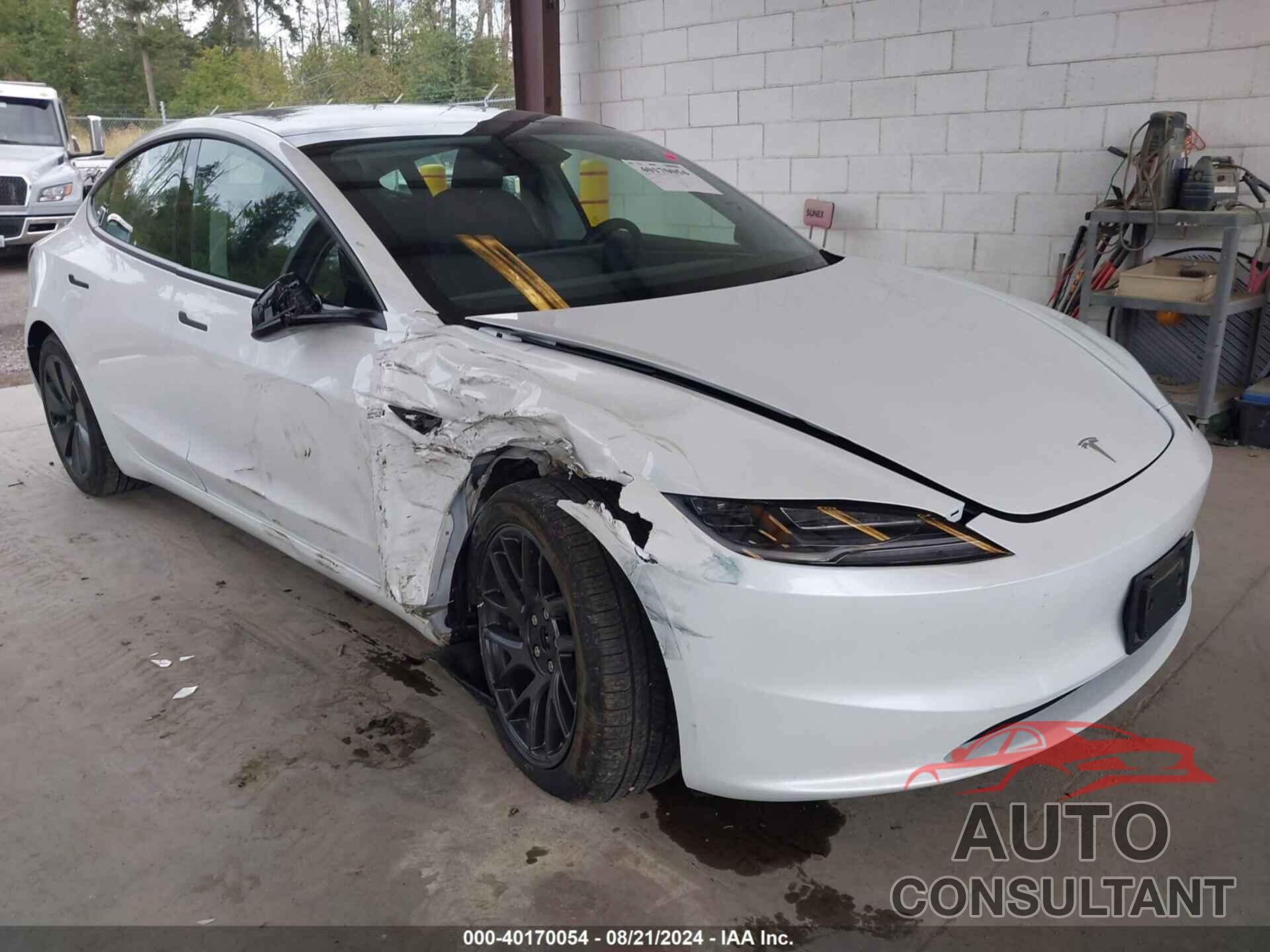 TESLA MODEL 3 2024 - 5YJ3E1EB5RF738910