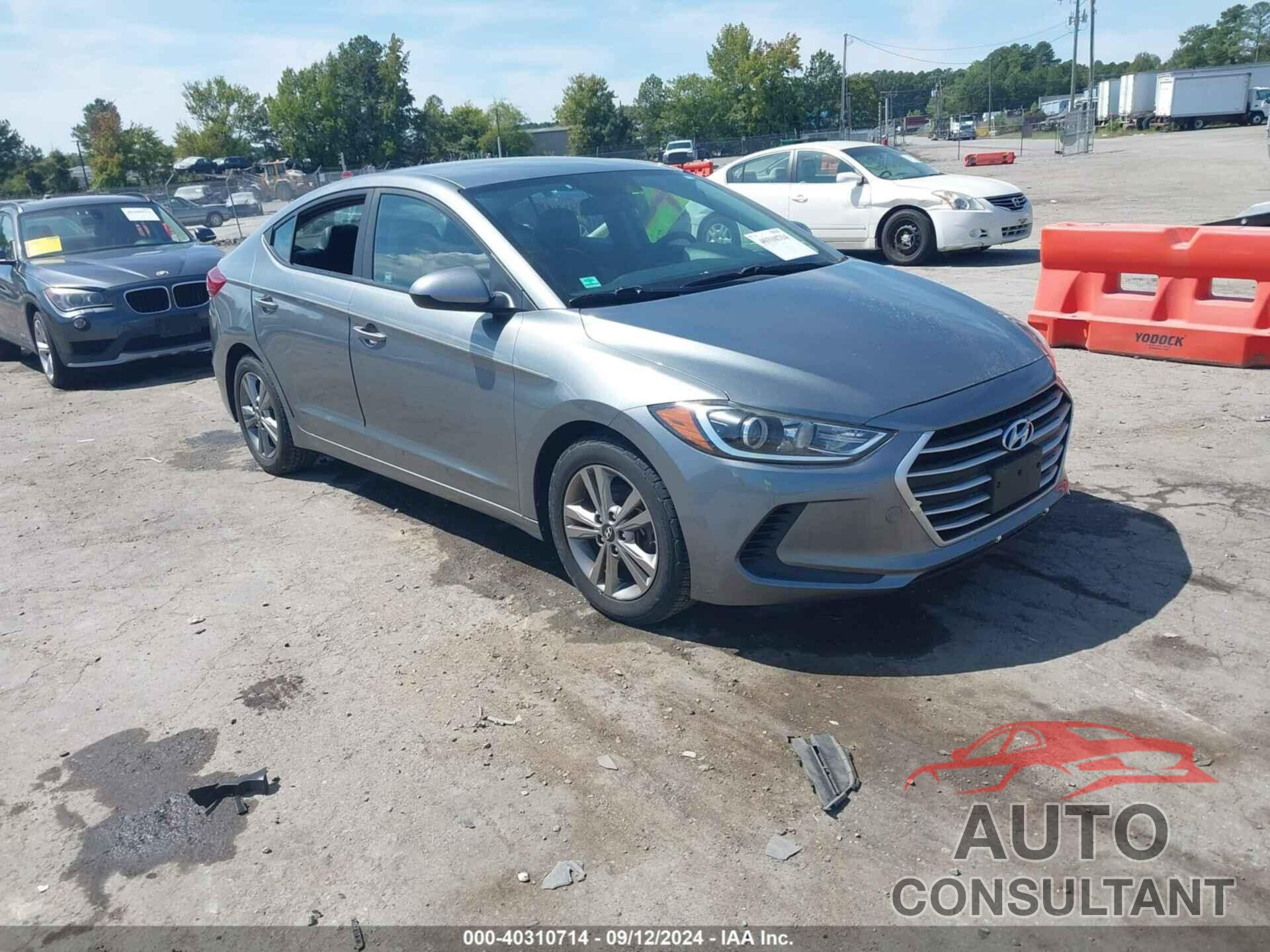 HYUNDAI ELANTRA 2017 - KMHD84LF2HU243262