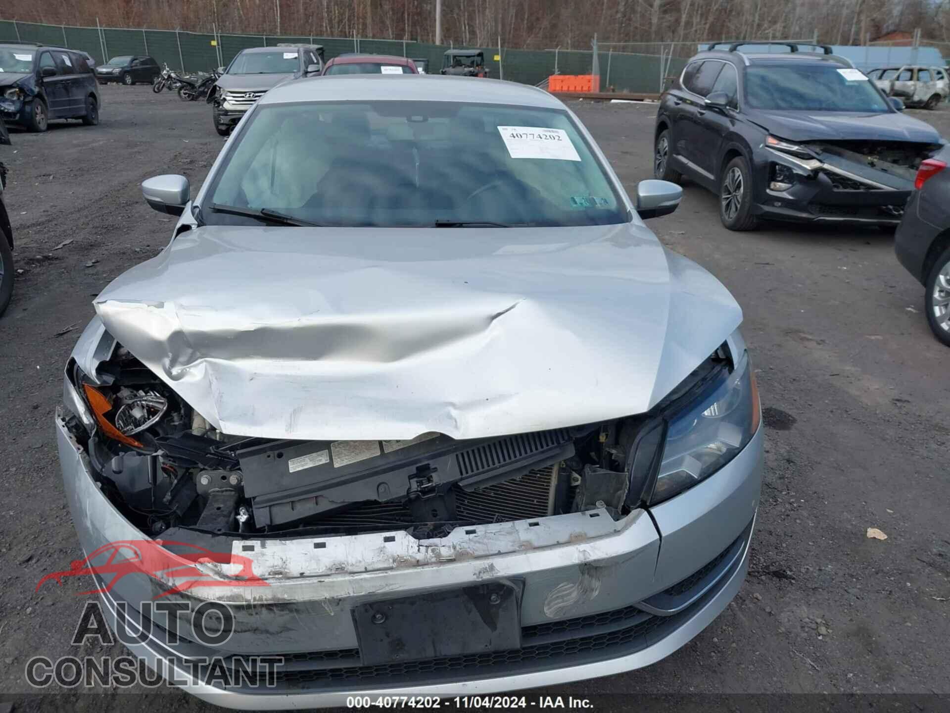 VOLKSWAGEN PASSAT 2015 - 1VWAT7A32FC044227