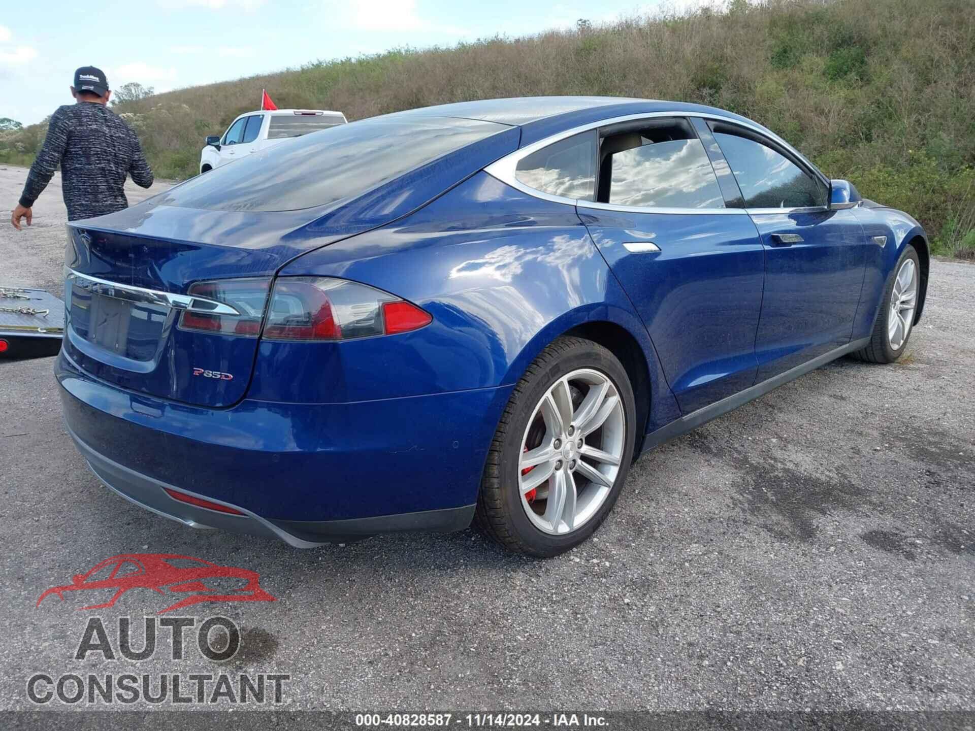 TESLA MODEL S 2015 - 5YJSA1H49FF097499