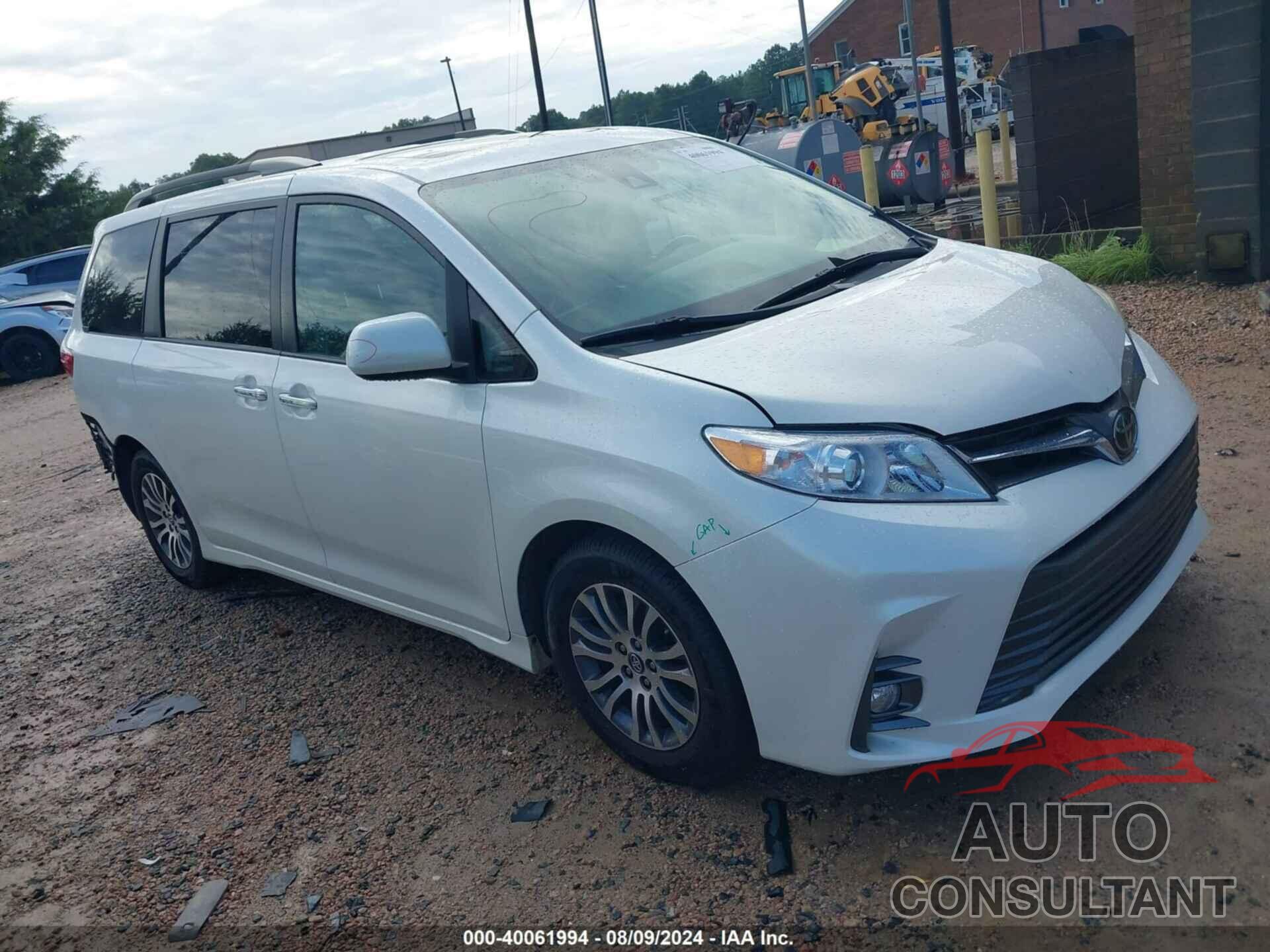 TOYOTA SIENNA 2018 - 5TDYZ3DCXJS960827