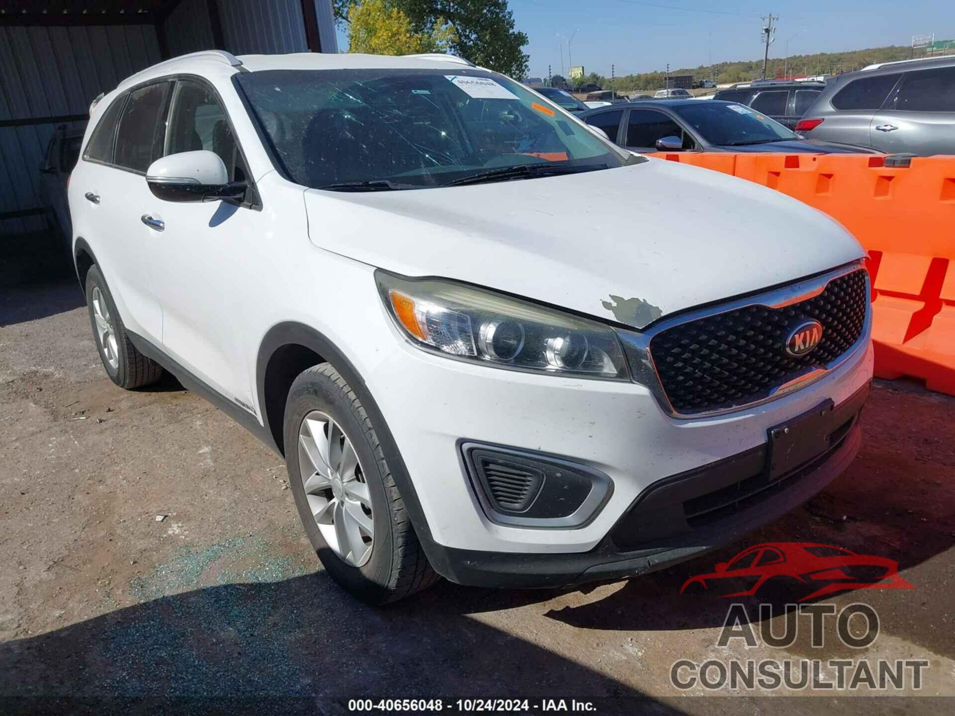 KIA SORENTO 2017 - 5XYPGDA57HG277374