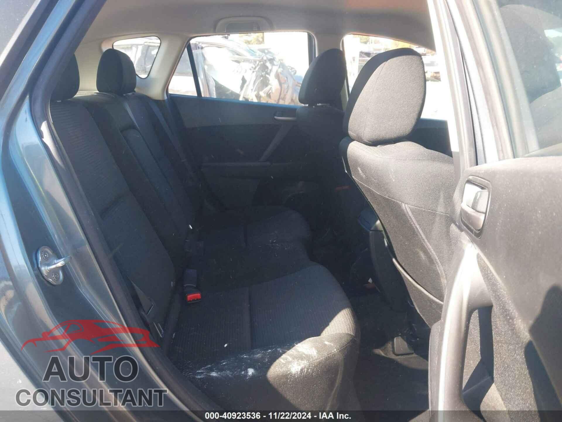 MAZDA MAZDA3 2012 - JM1BL1L76C1692519