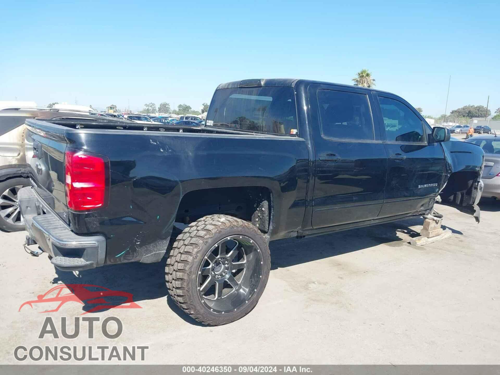 CHEVROLET SILVERADO 1500 2018 - 3GCPCRECXJG408564