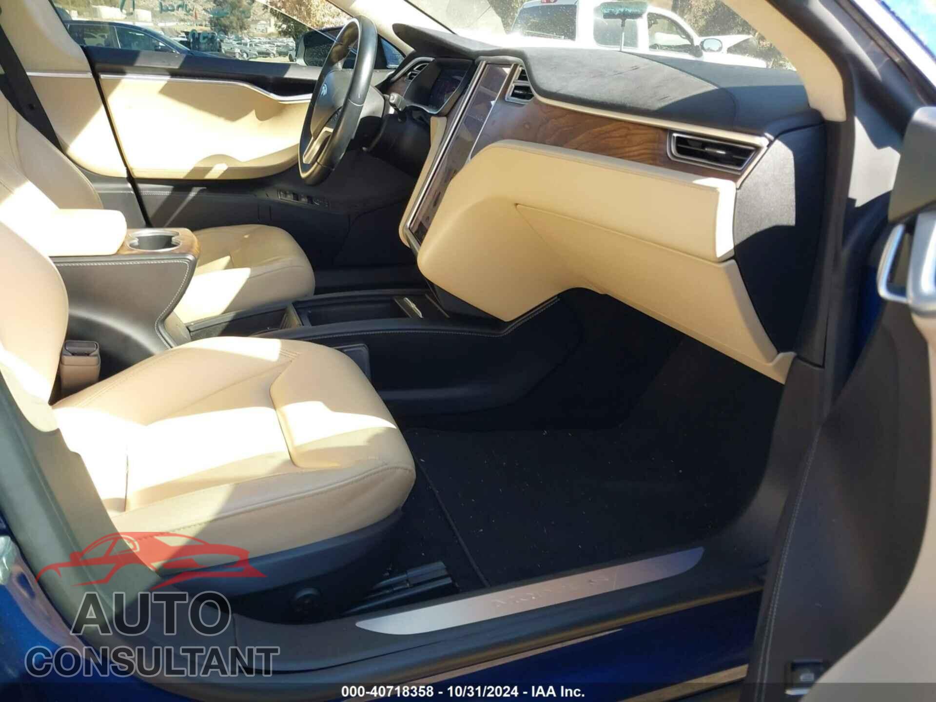 TESLA MODEL S 2016 - 5YJSA1E29GF156667