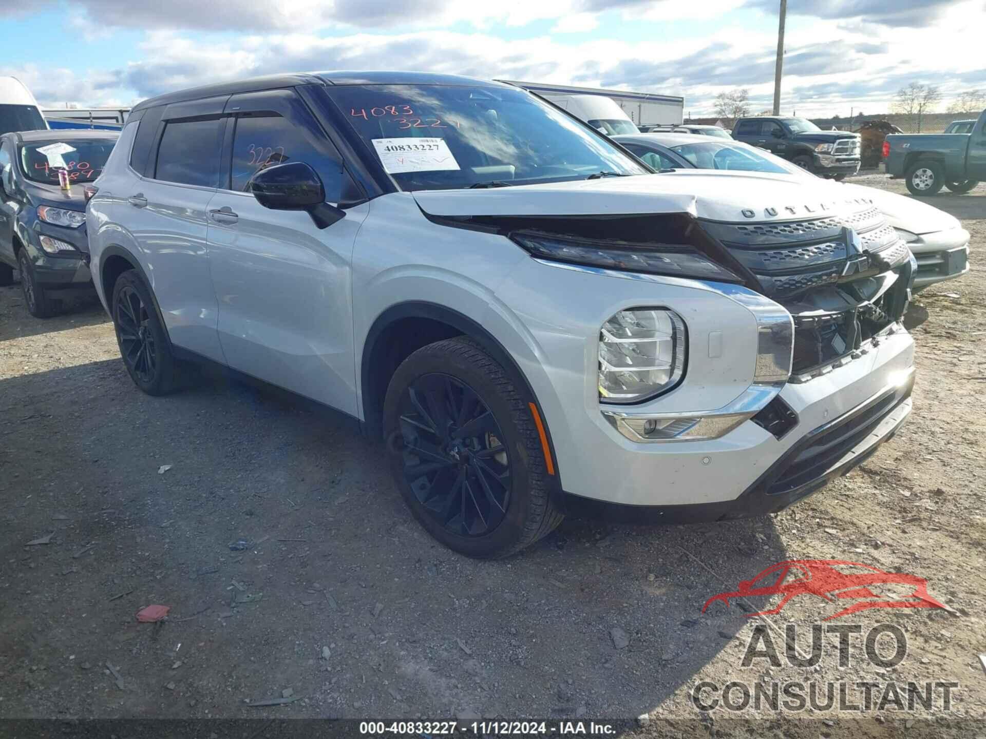 MITSUBISHI OUTLANDER 2023 - JA4J4VA88PZ010737