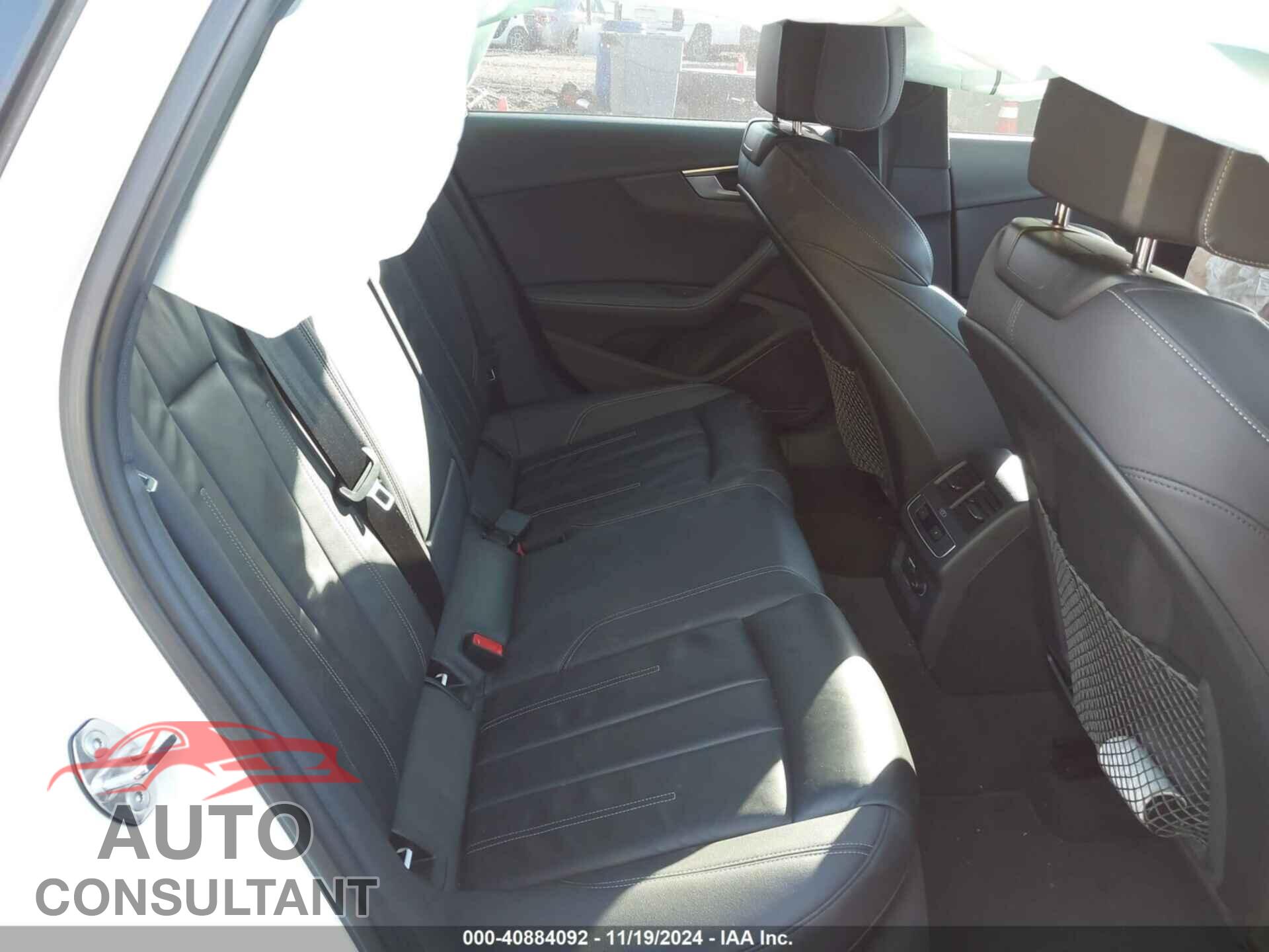 AUDI A4 2023 - WAUEAAF40PN009794