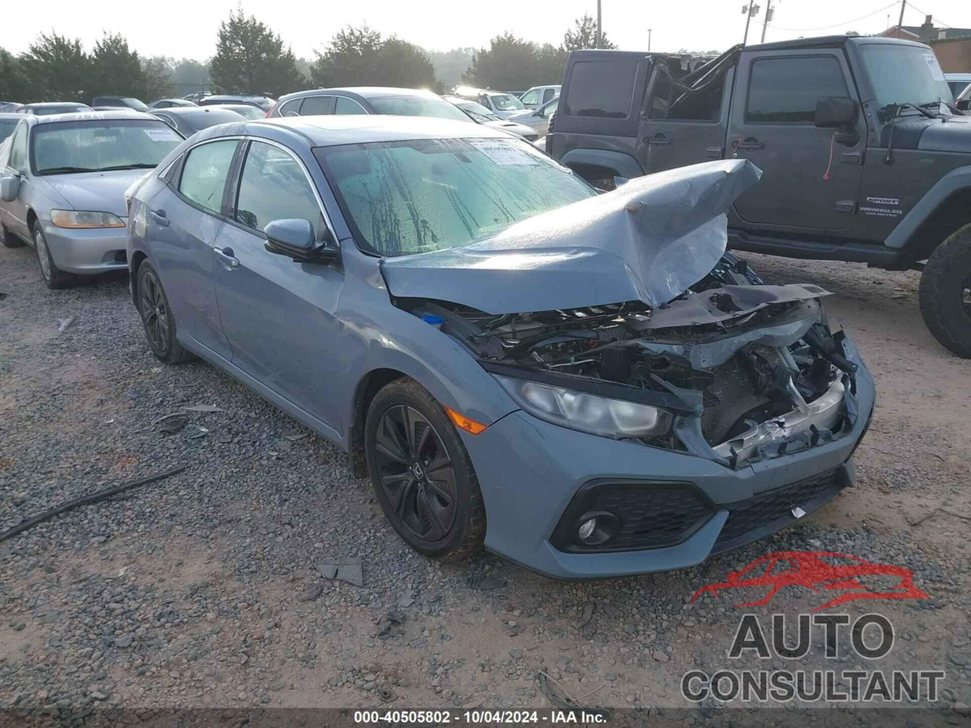 HONDA CIVIC 2018 - SHHFK7H50JU238221
