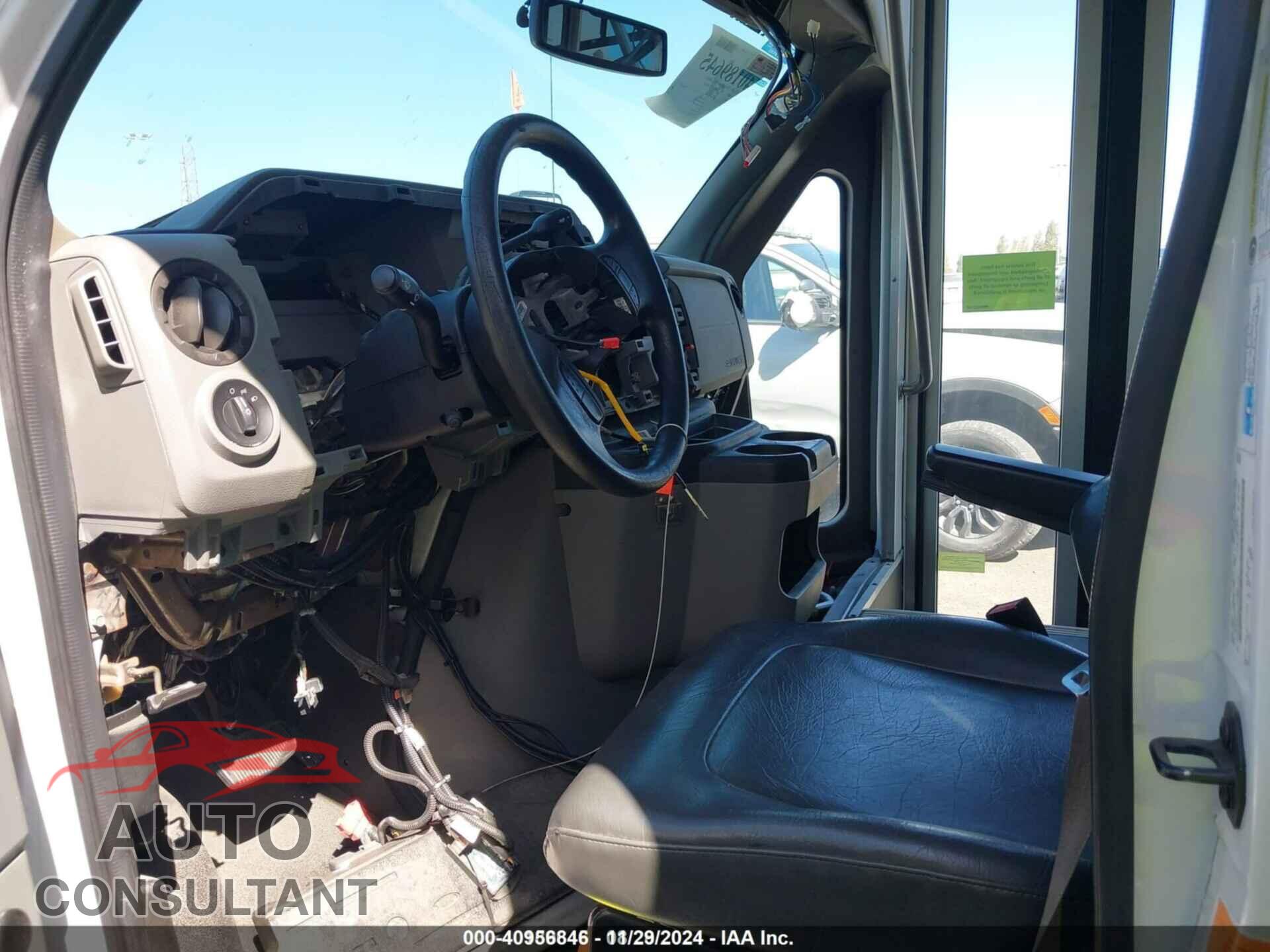 FORD E-450 CUTAWAY 2013 - 1FDFE4FS2DDA03102