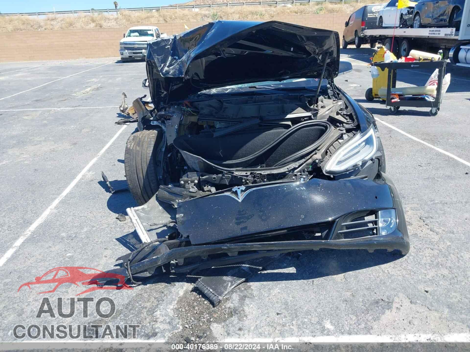 TESLA MODEL S 2020 - 5YJSA1E44LF415786