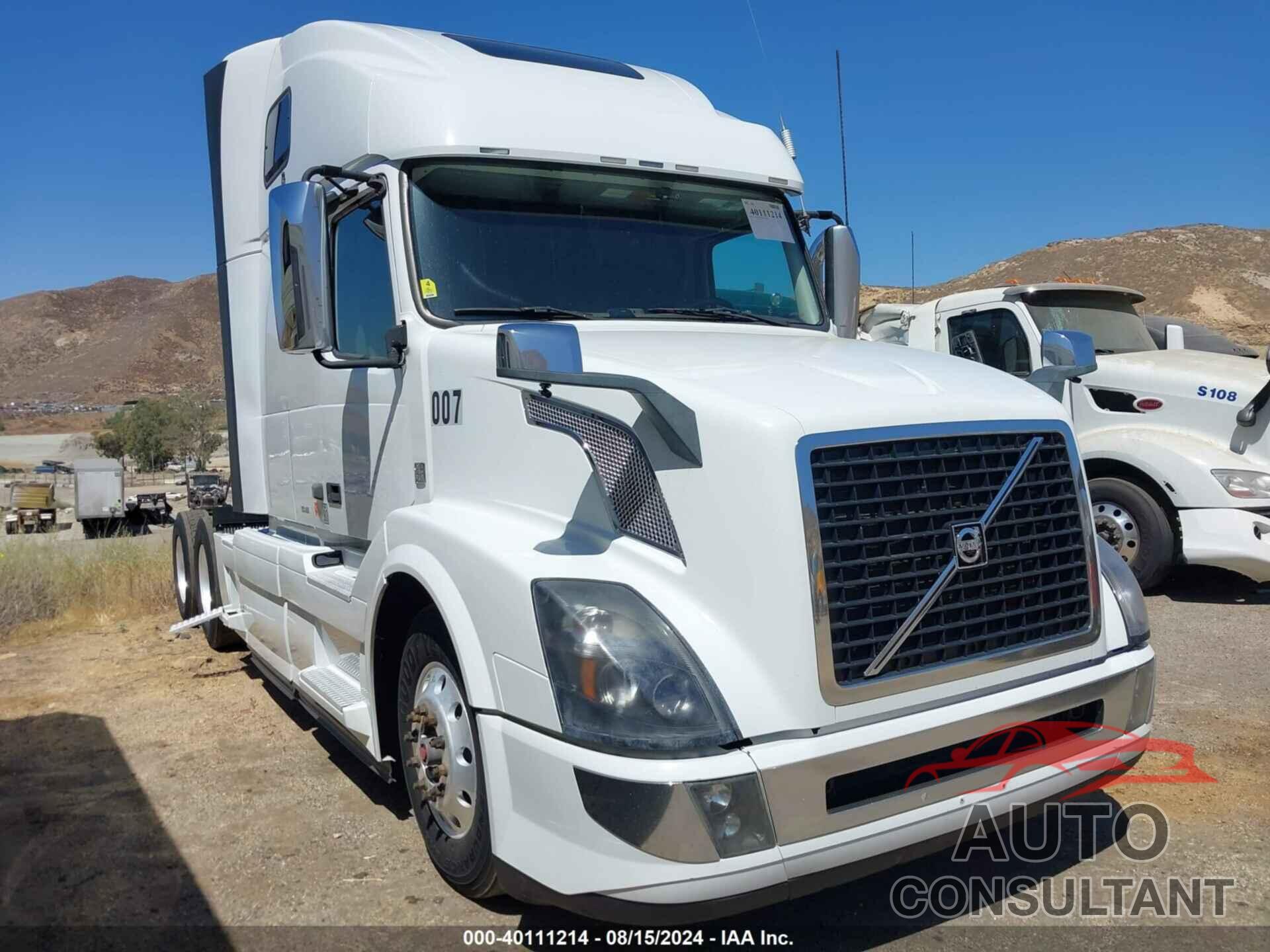 VOLVO VNL 2018 - 4V4NC9EH3JN889790