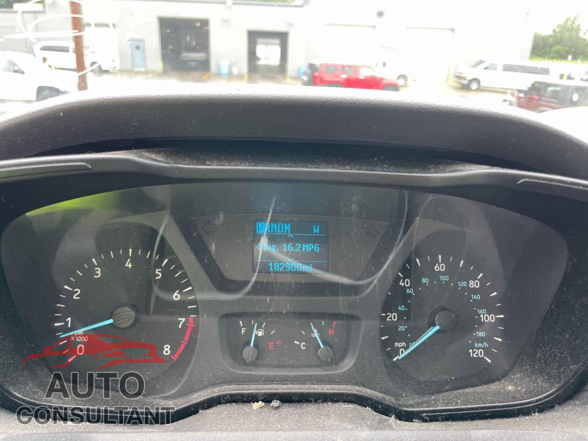 FORD TRANSIT 2017 - 1FTYE1YM8HKA94677
