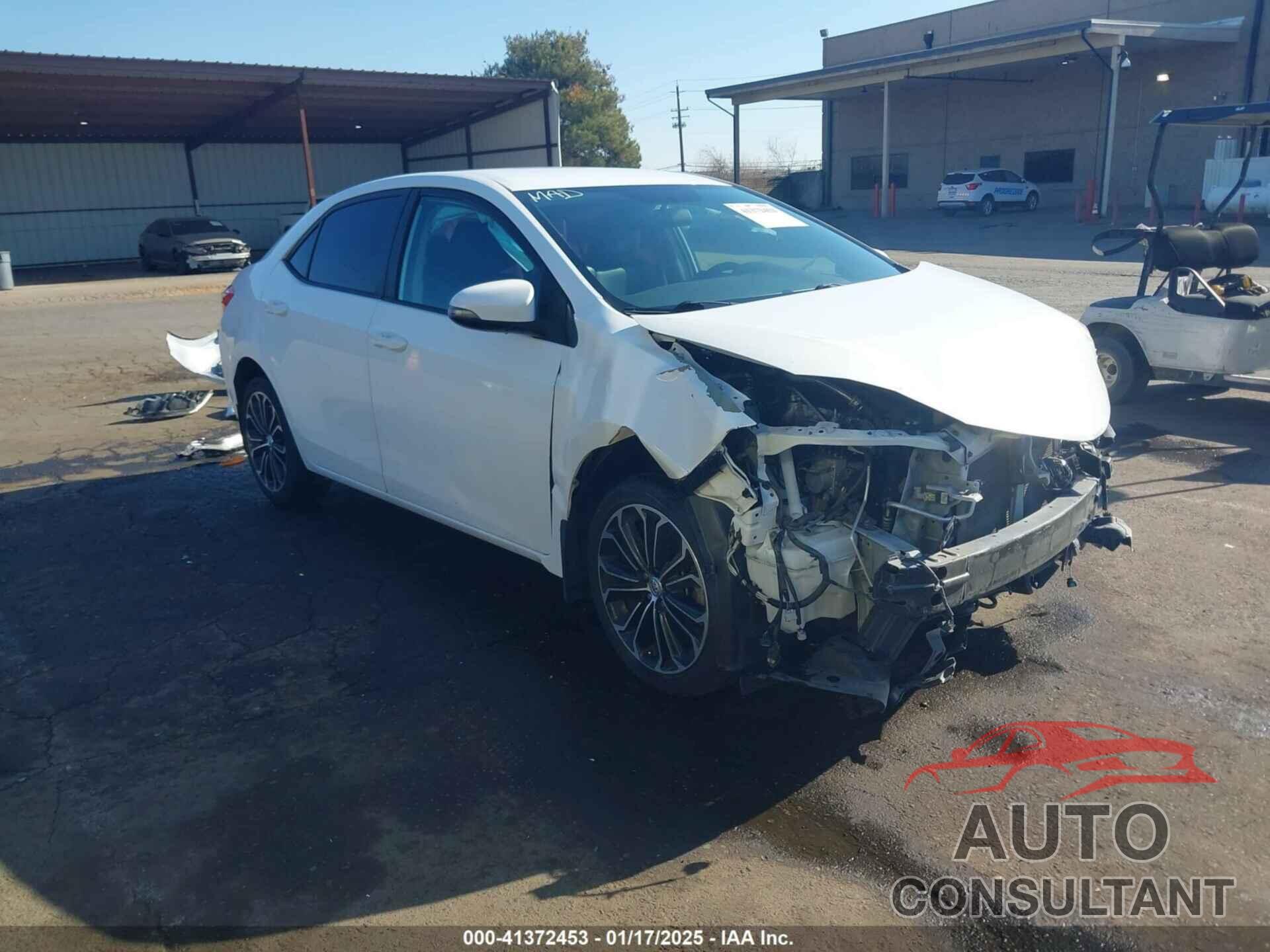 TOYOTA COROLLA 2015 - 5YFBURHE3FP243110