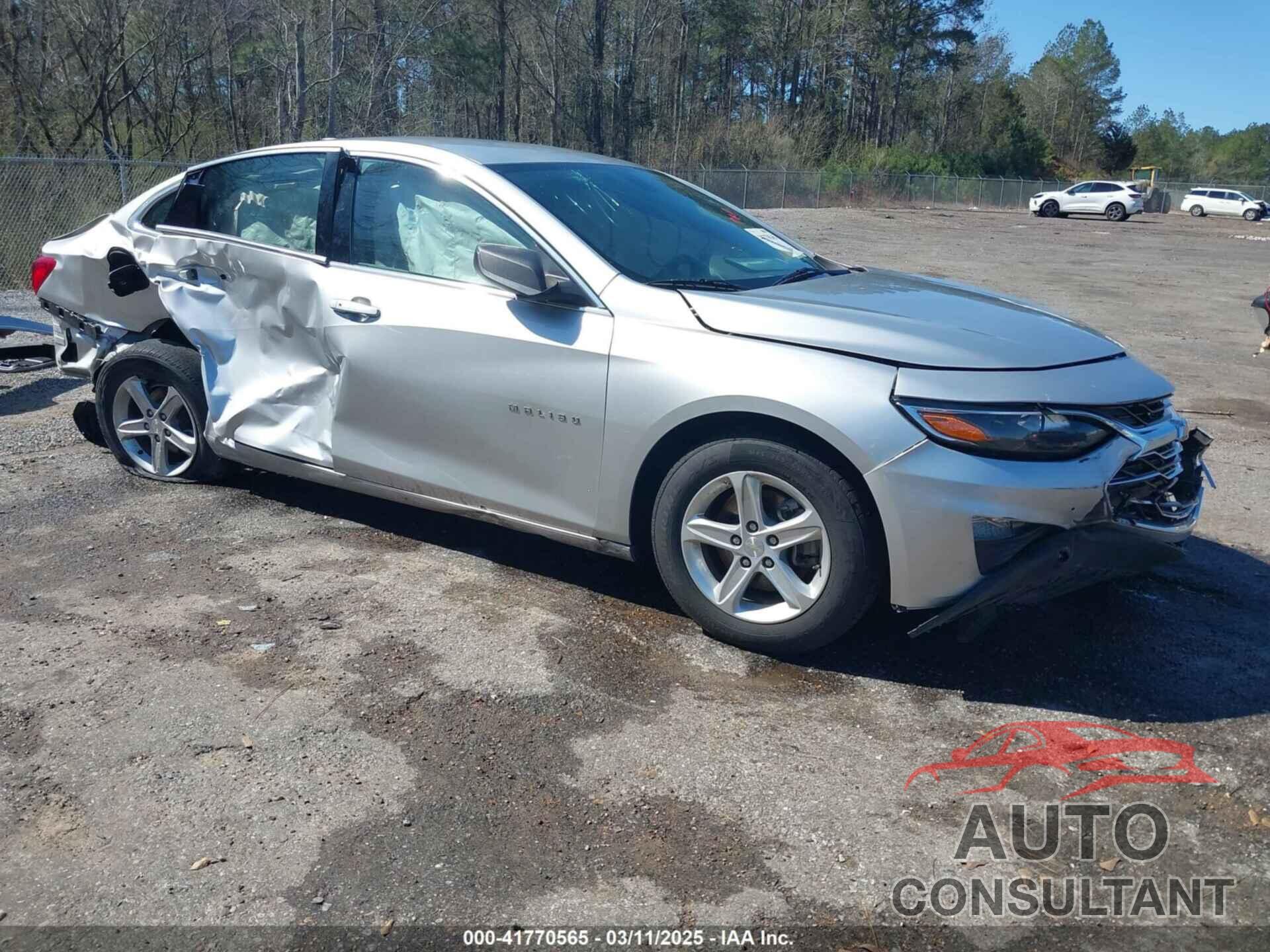 CHEVROLET MALIBU 2019 - 1G1ZC5ST1KF210196