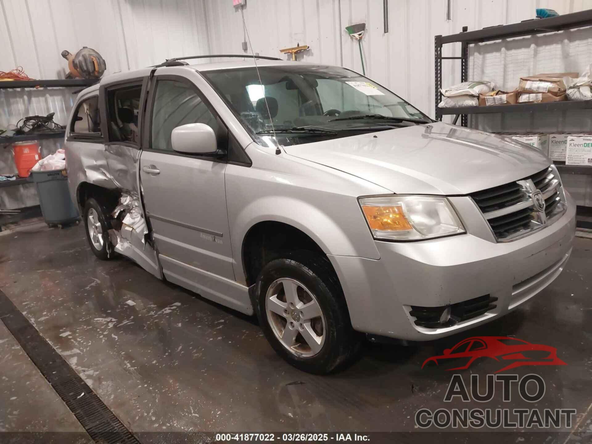 DODGE GRAND CARAVAN 2010 - 2D4RN5D15AR261319
