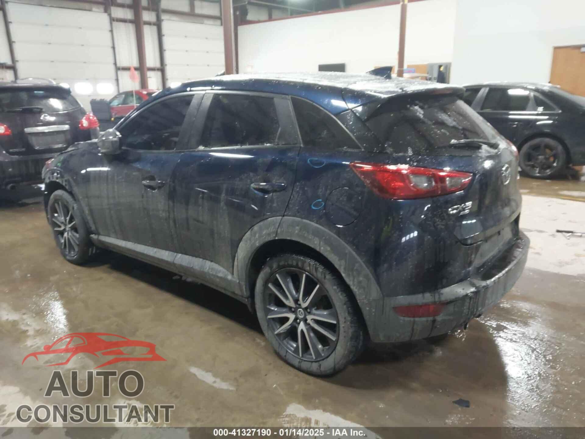 MAZDA CX-3 2018 - JM1DKFC71J1301931