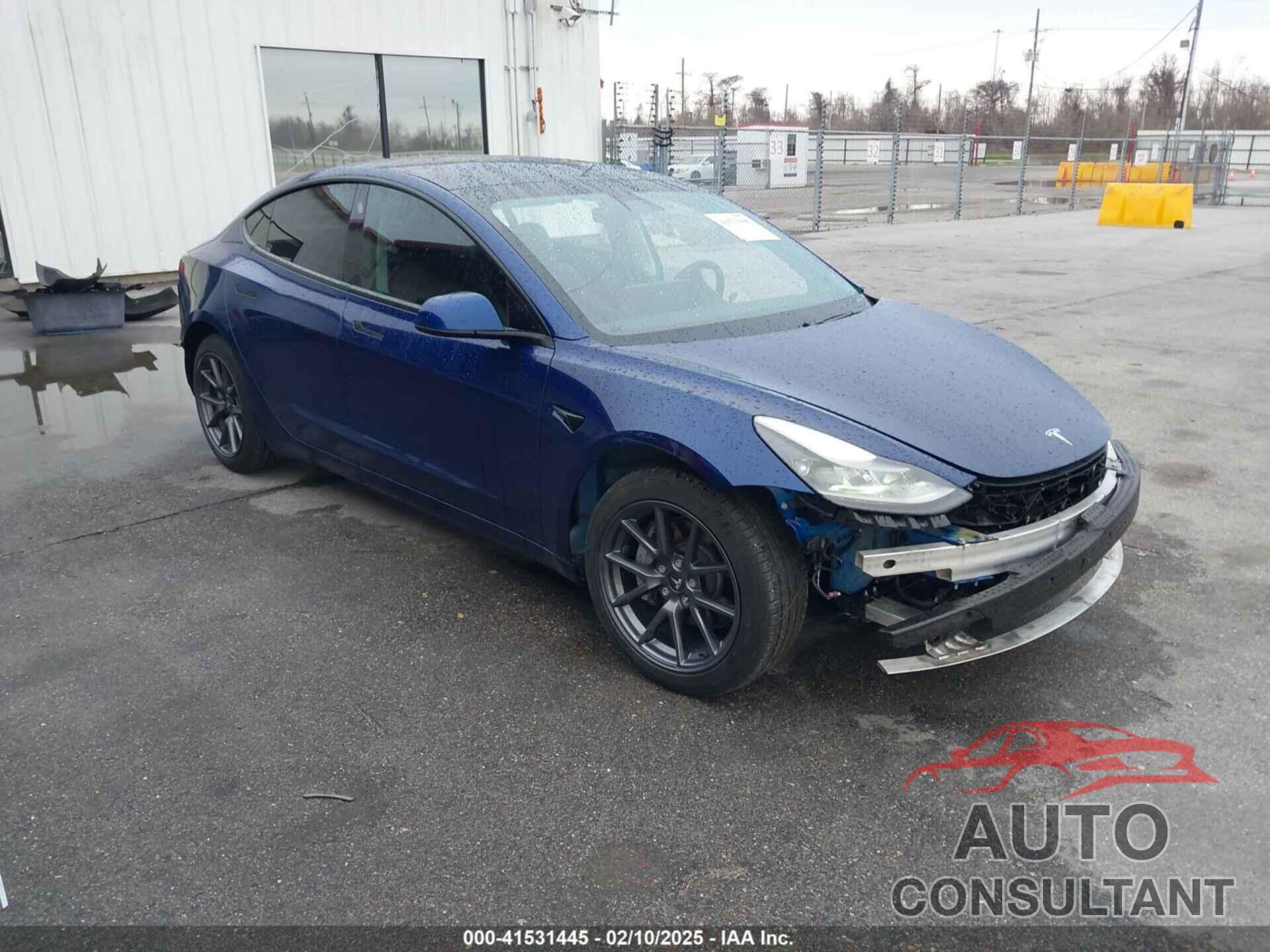 TESLA MODEL 3 2021 - 5YJ3E1EA5MF027613
