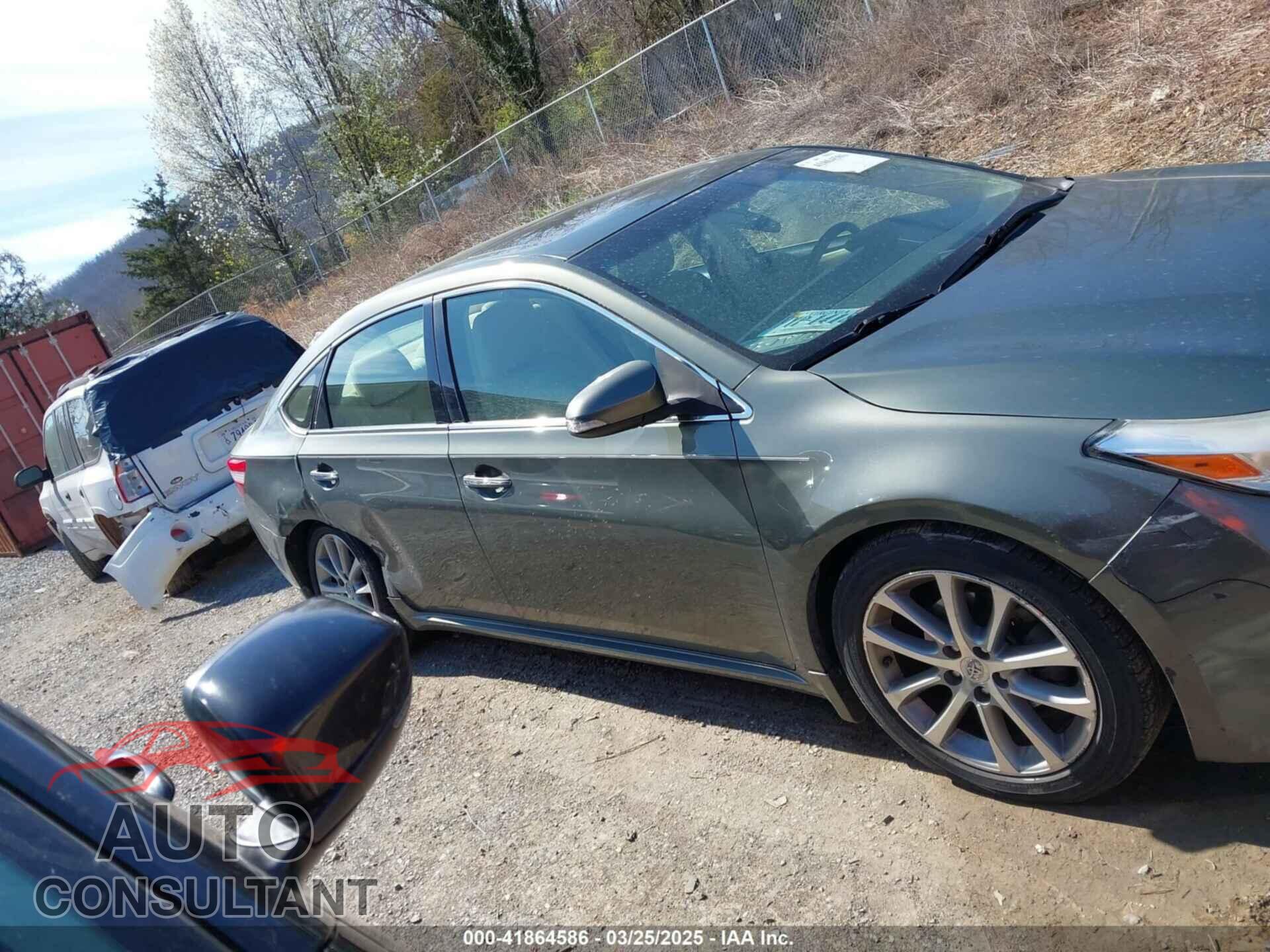 TOYOTA AVALON 2014 - 4T1BK1EB0EU118032