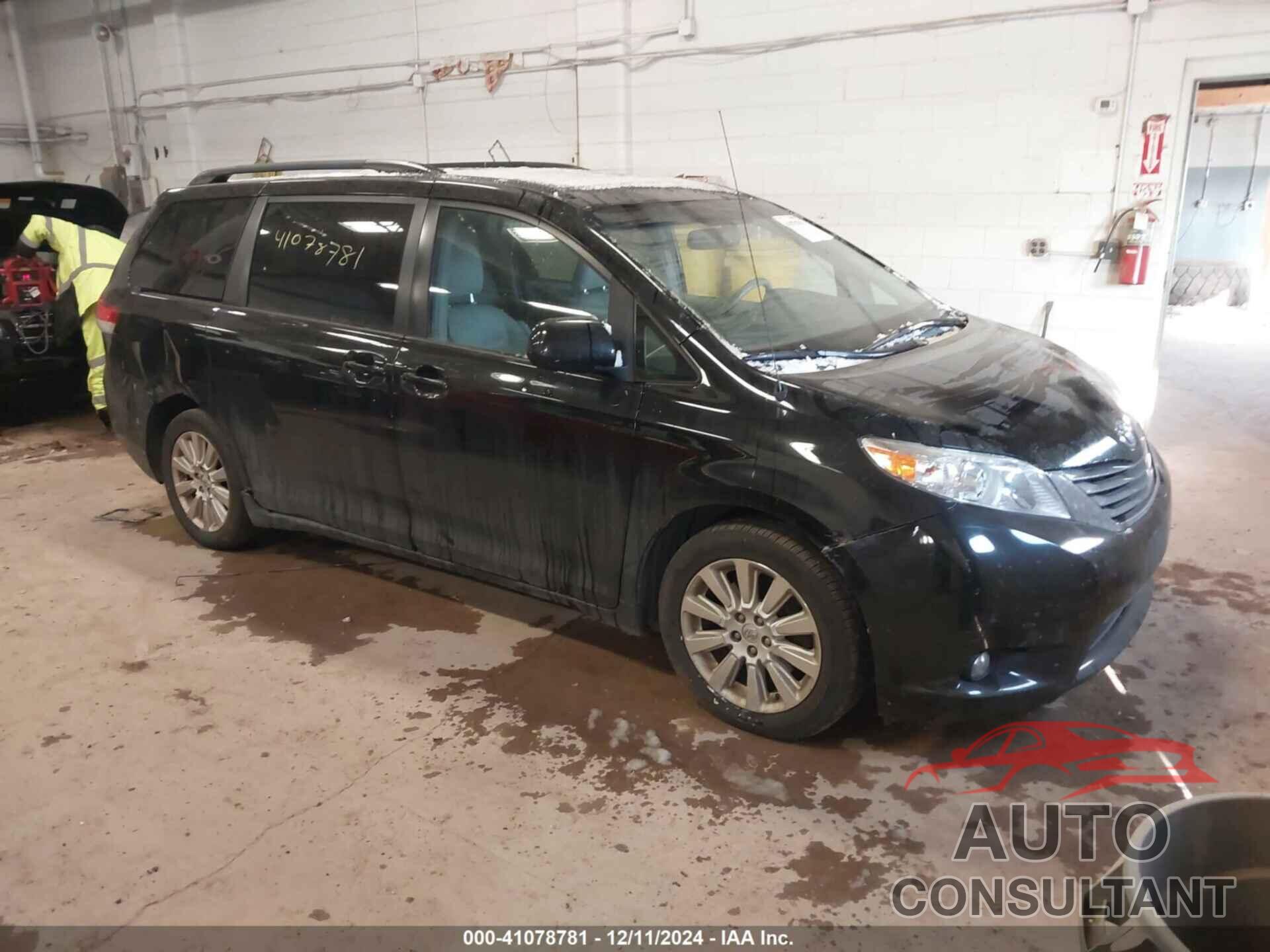 TOYOTA SIENNA 2014 - 5TDDK3DC4ES089884