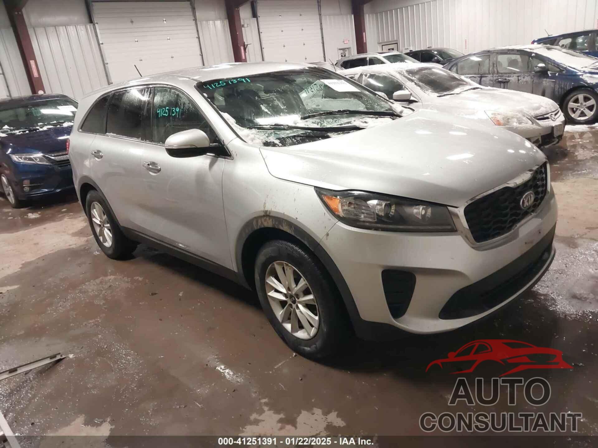 KIA SORENTO 2019 - 5XYPG4A50KG573408