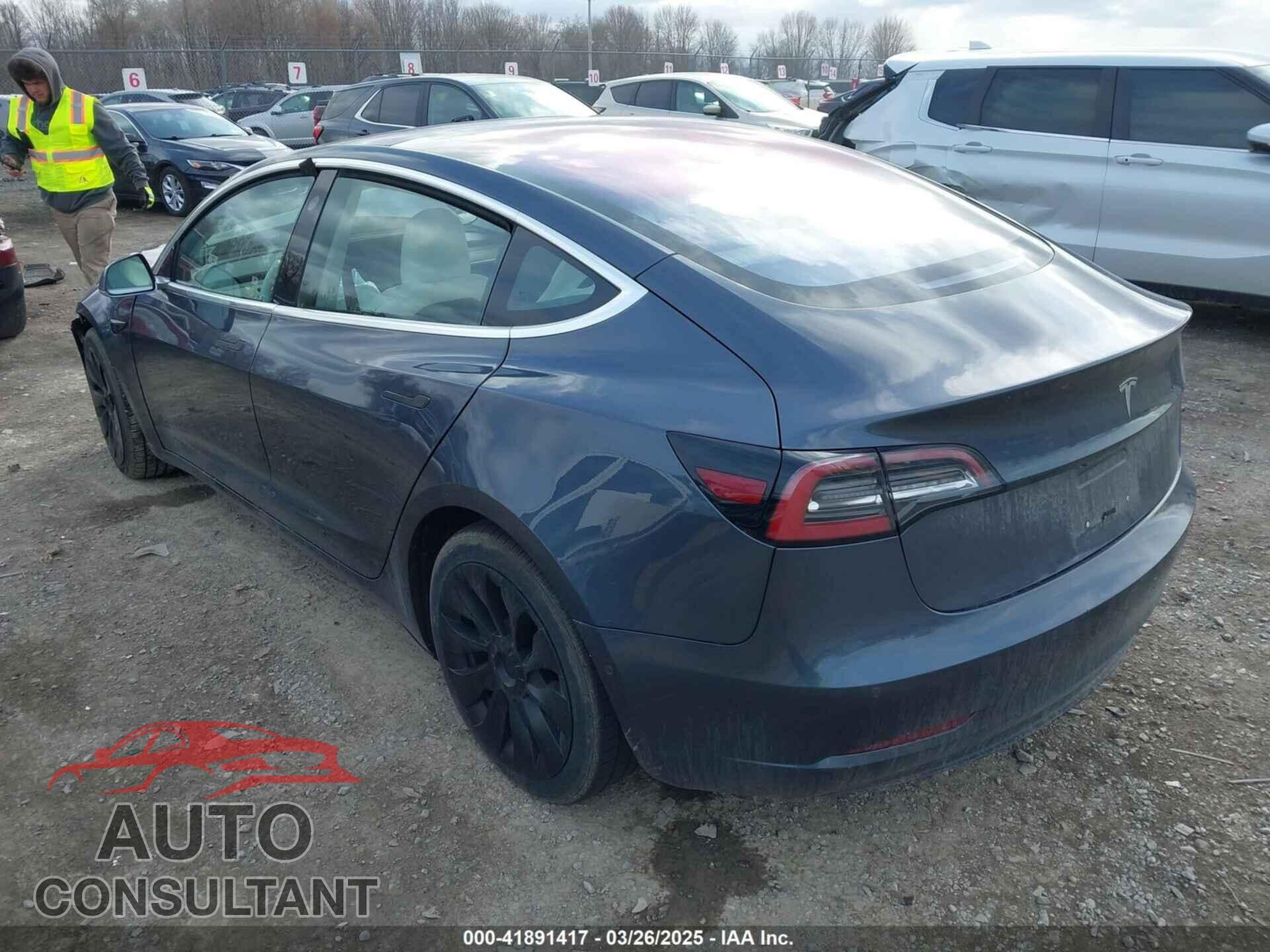 TESLA MODEL 3 2018 - 5YJ3E1EA8JF025866