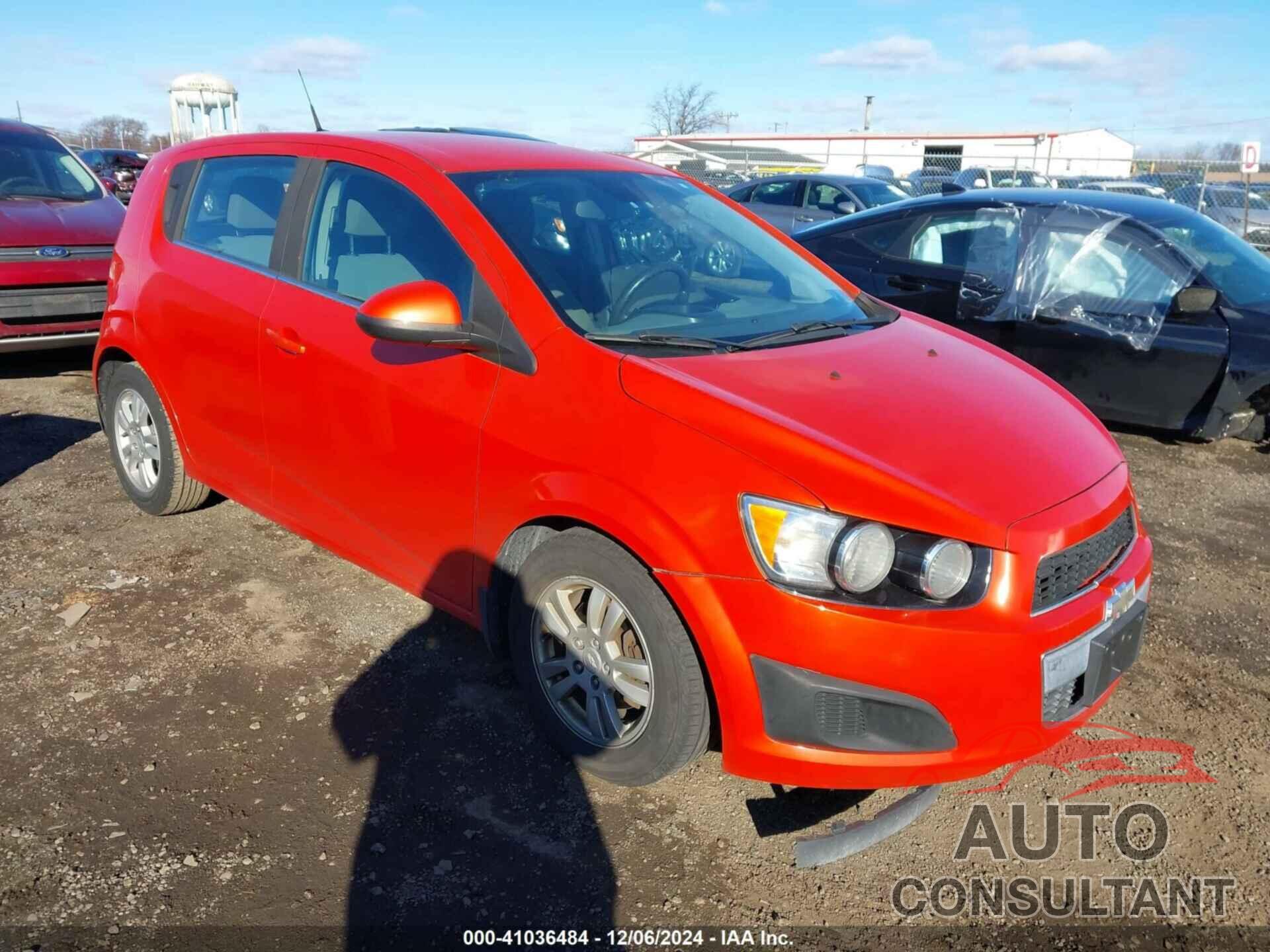 CHEVROLET SONIC 2012 - 1G1JD6SB8C4219711