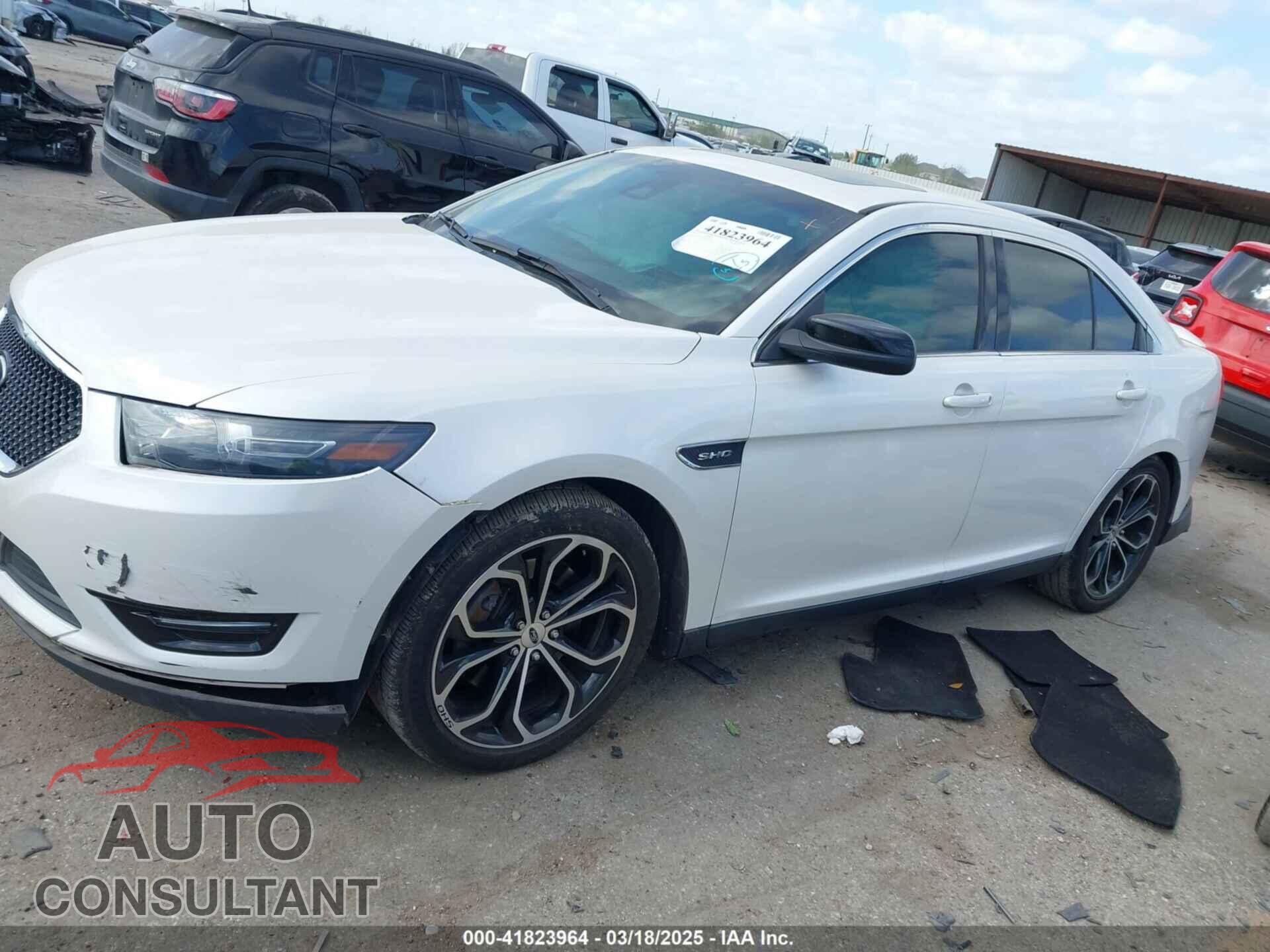 FORD TAURUS 2015 - 1FAHP2KT8FG202995