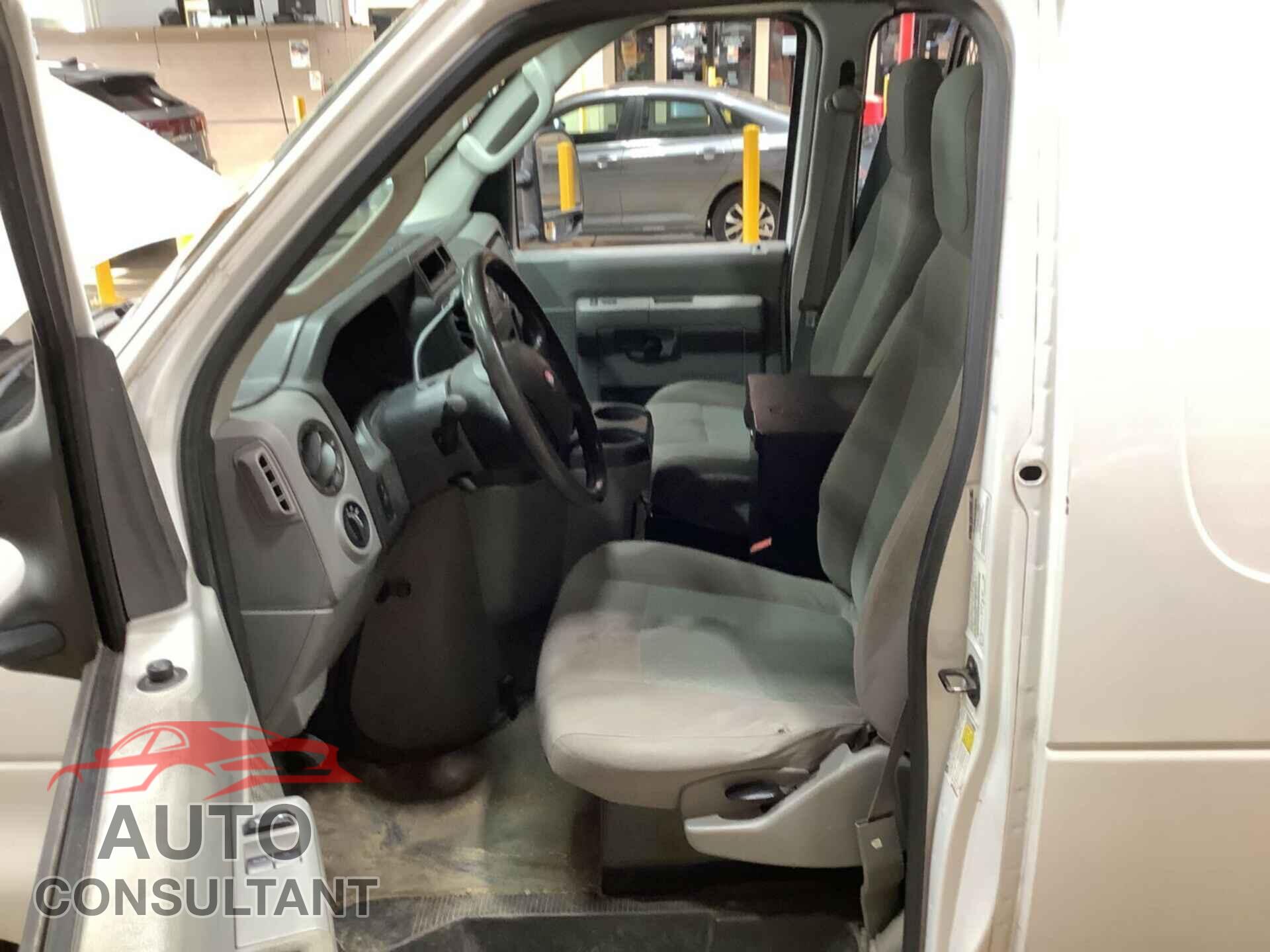 FORD E-150 2013 - 1FTNE1EW8DDA58835