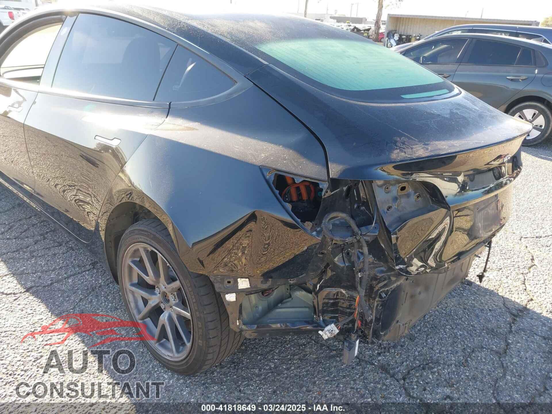 TESLA MODEL 3 2019 - 5YJ3E1EA7KF398365