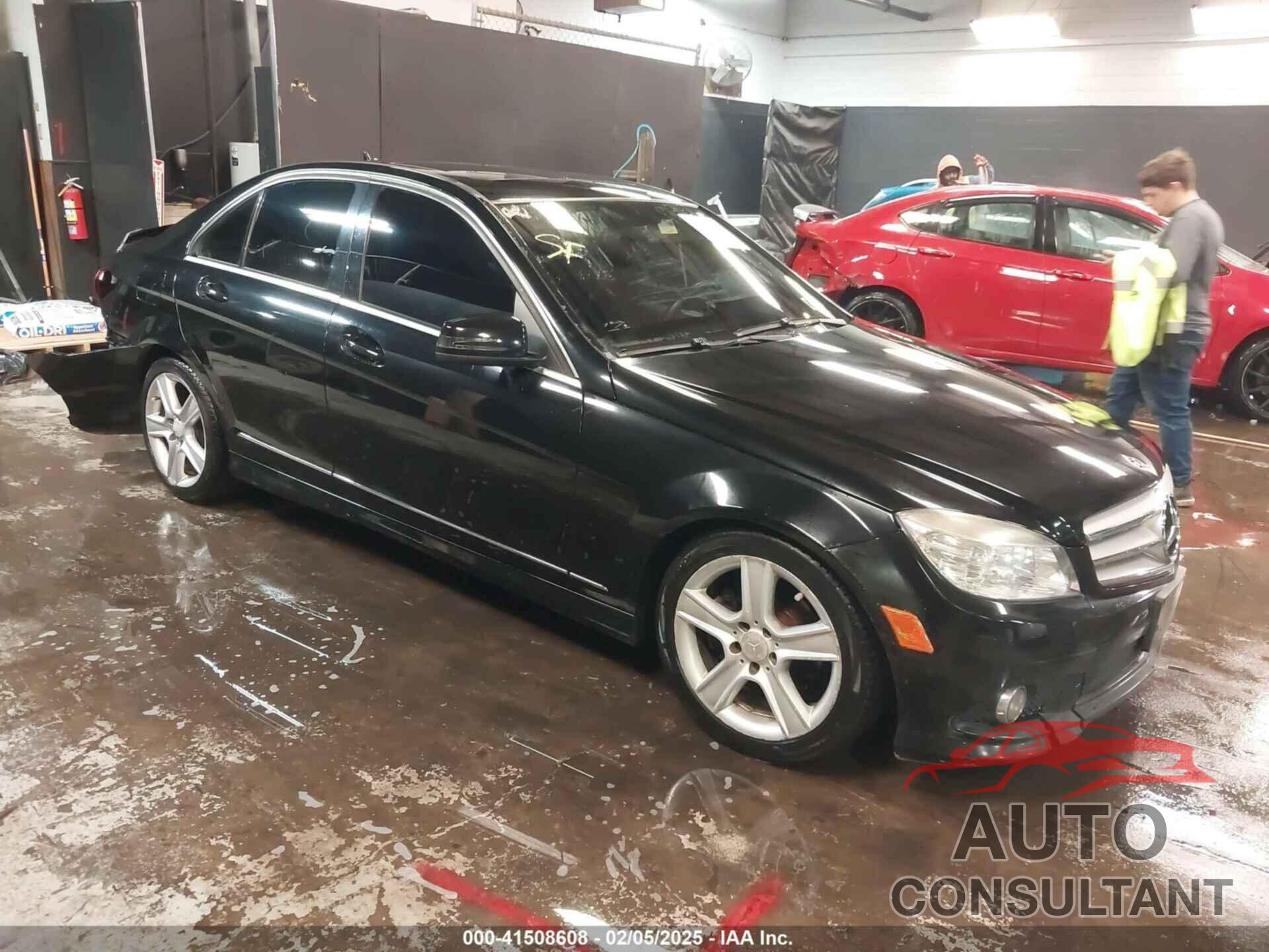 MERCEDES-BENZ C 300 2010 - WDDGF8BB9AR089810