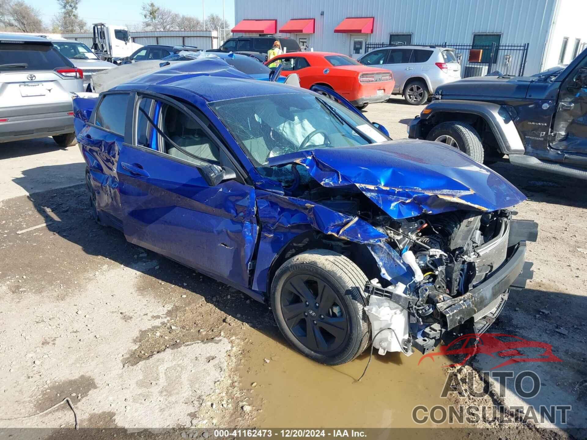 HYUNDAI ELANTRA 2023 - KMHLM4AG8PU379154
