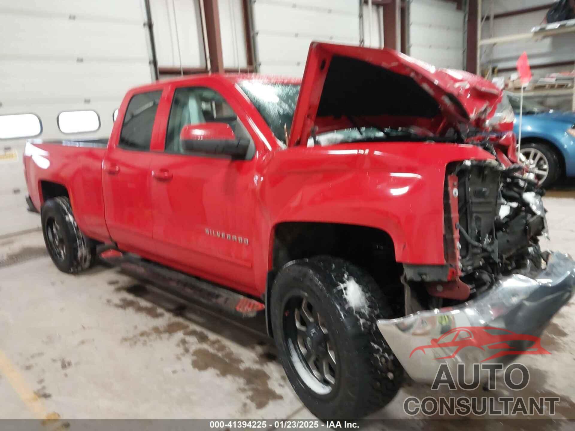 CHEVROLET SILVERADO 1500 2018 - 1GCRCREH4JZ164236