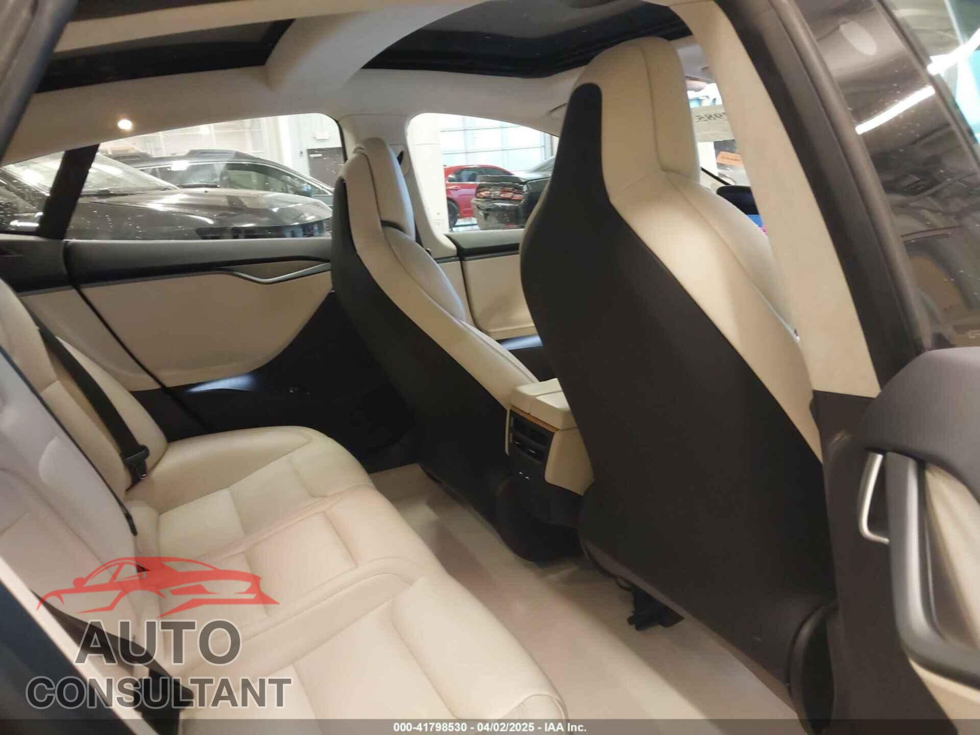 TESLA MODEL S 2018 - 5YJSA1E24JF276044