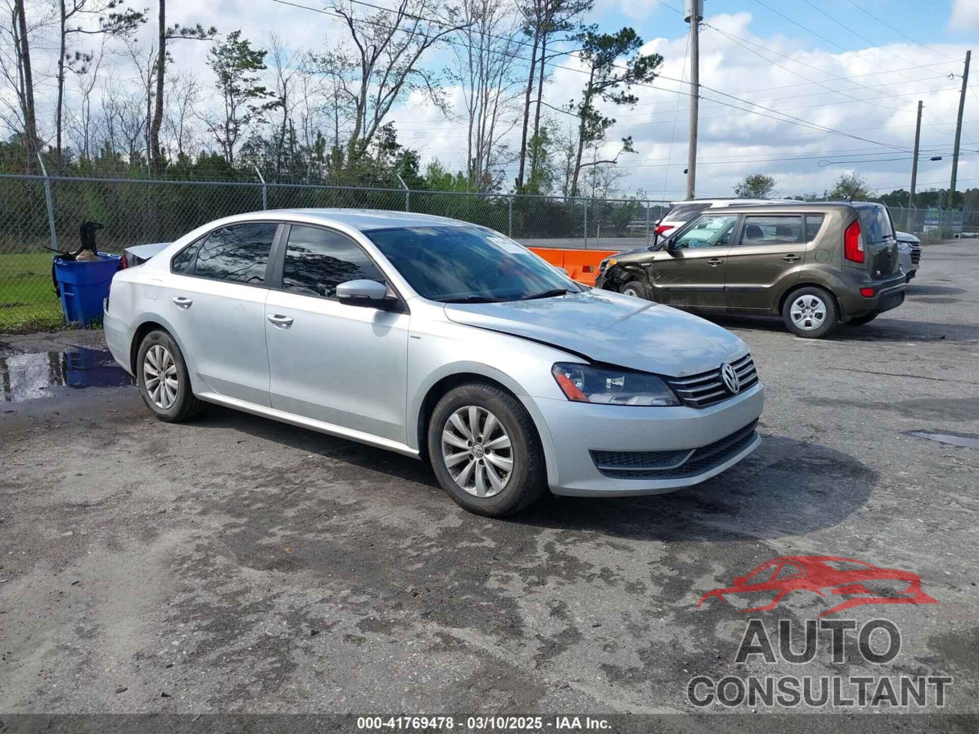 VOLKSWAGEN PASSAT 2014 - 1VWAH7A34EC015859