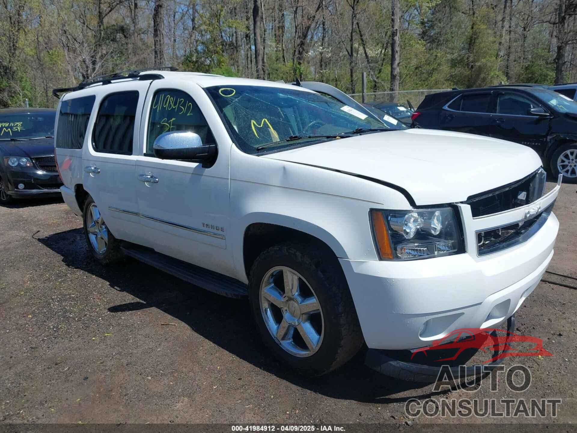 CHEVROLET TAHOE 2013 - 1GNSKCE08DR161606